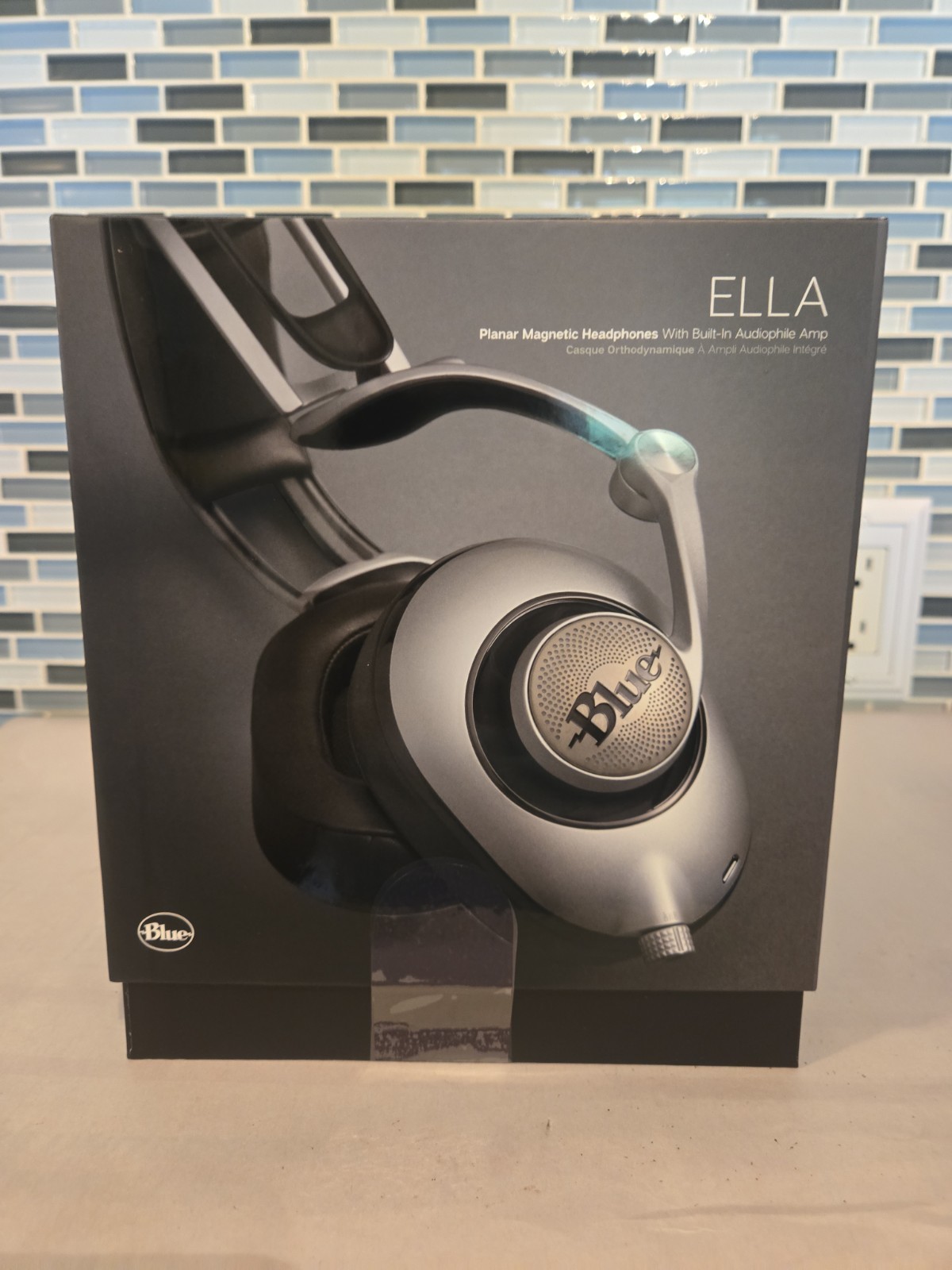 New Blue Ella Planar Magnetic Headphones Built In Audiophile Amp