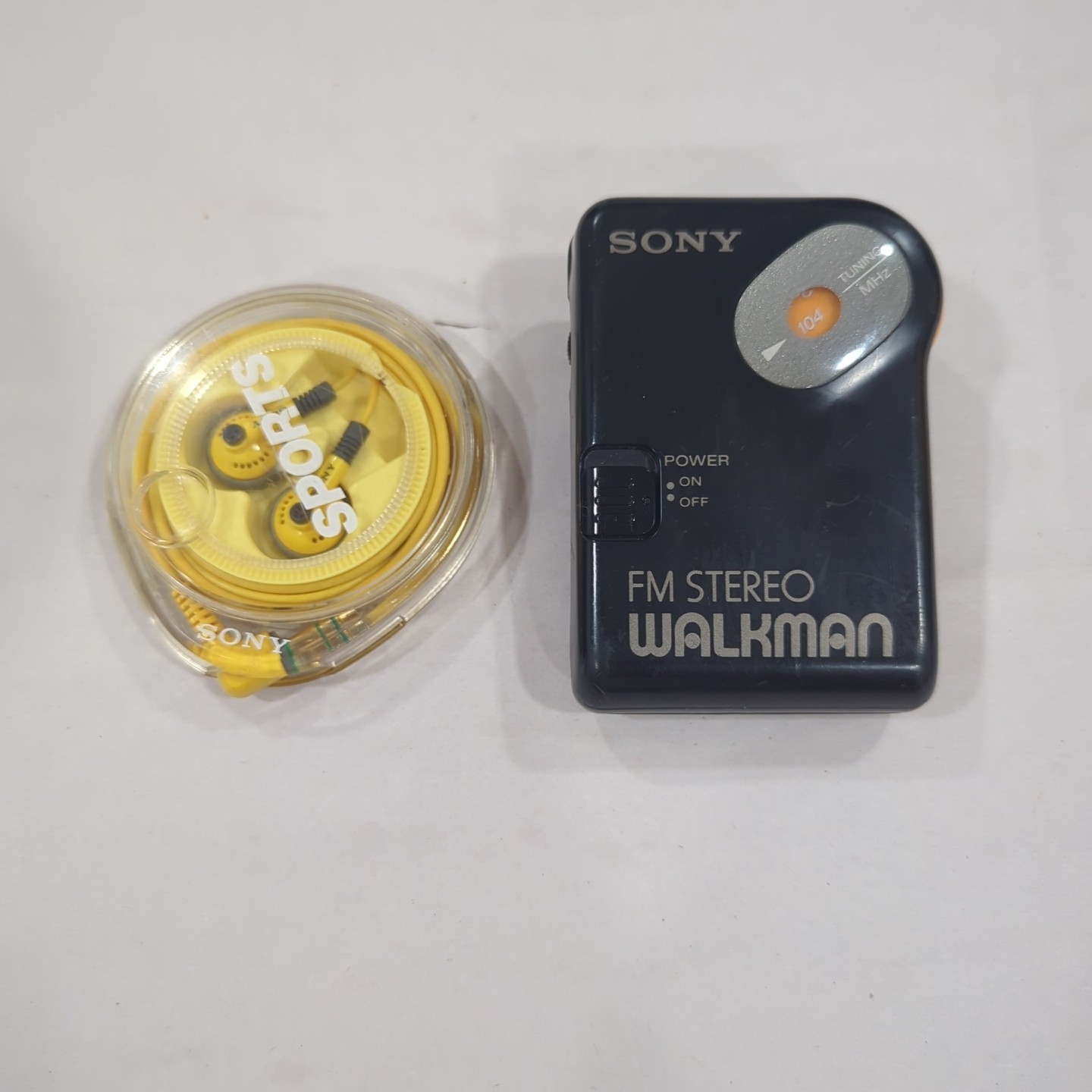 Sony Sports MDR-E225 Walkman Earbuds & Walkman SRF-36 FM Stereo Radio – Tested