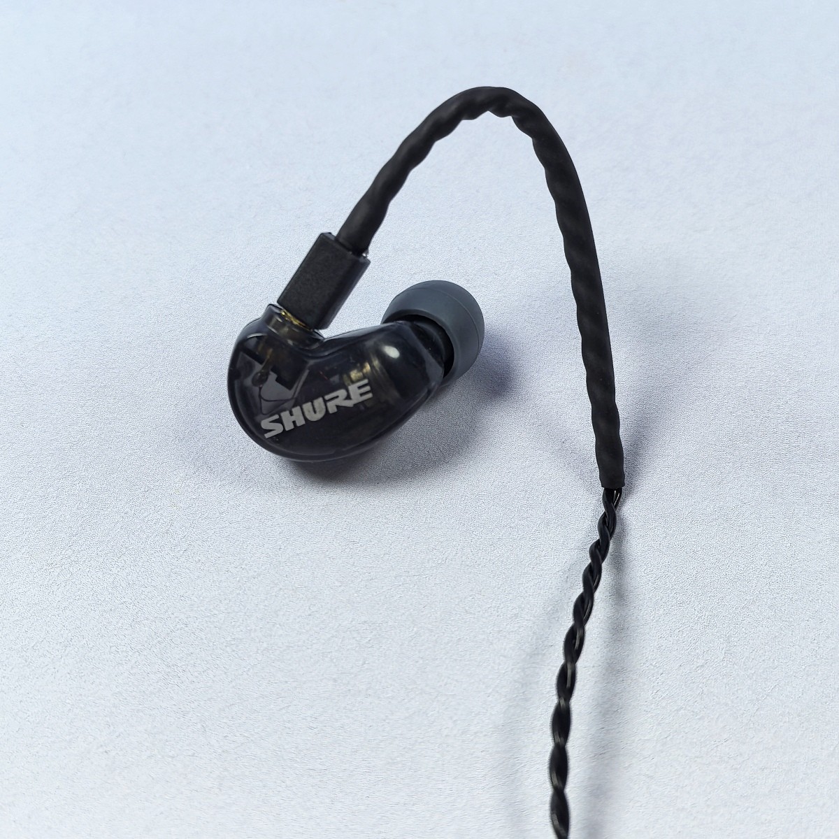 Shure SE215 Sound Isolating Wired Earphones In-Ear 3.5mm Jack Headphones Colors