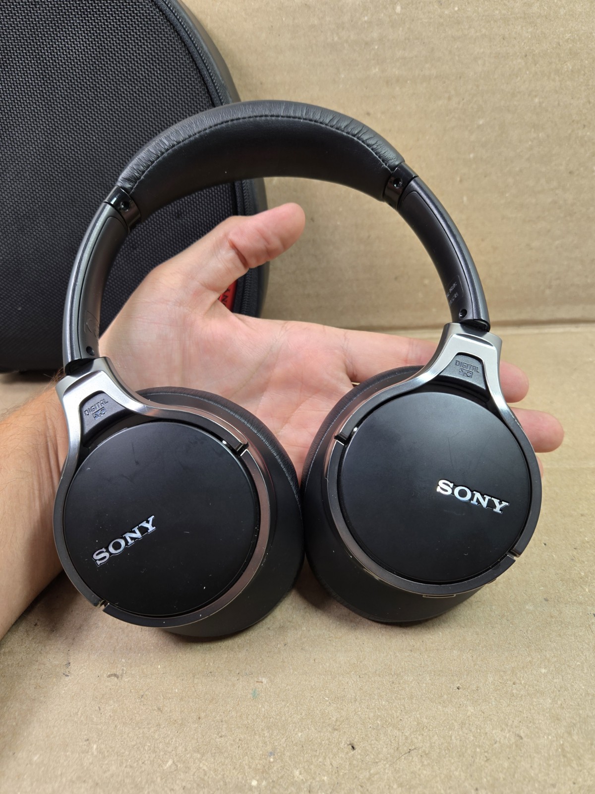 Sony MDR-10RNC Wired Noise Cancelling Over-the-ear Headphones Used Tested