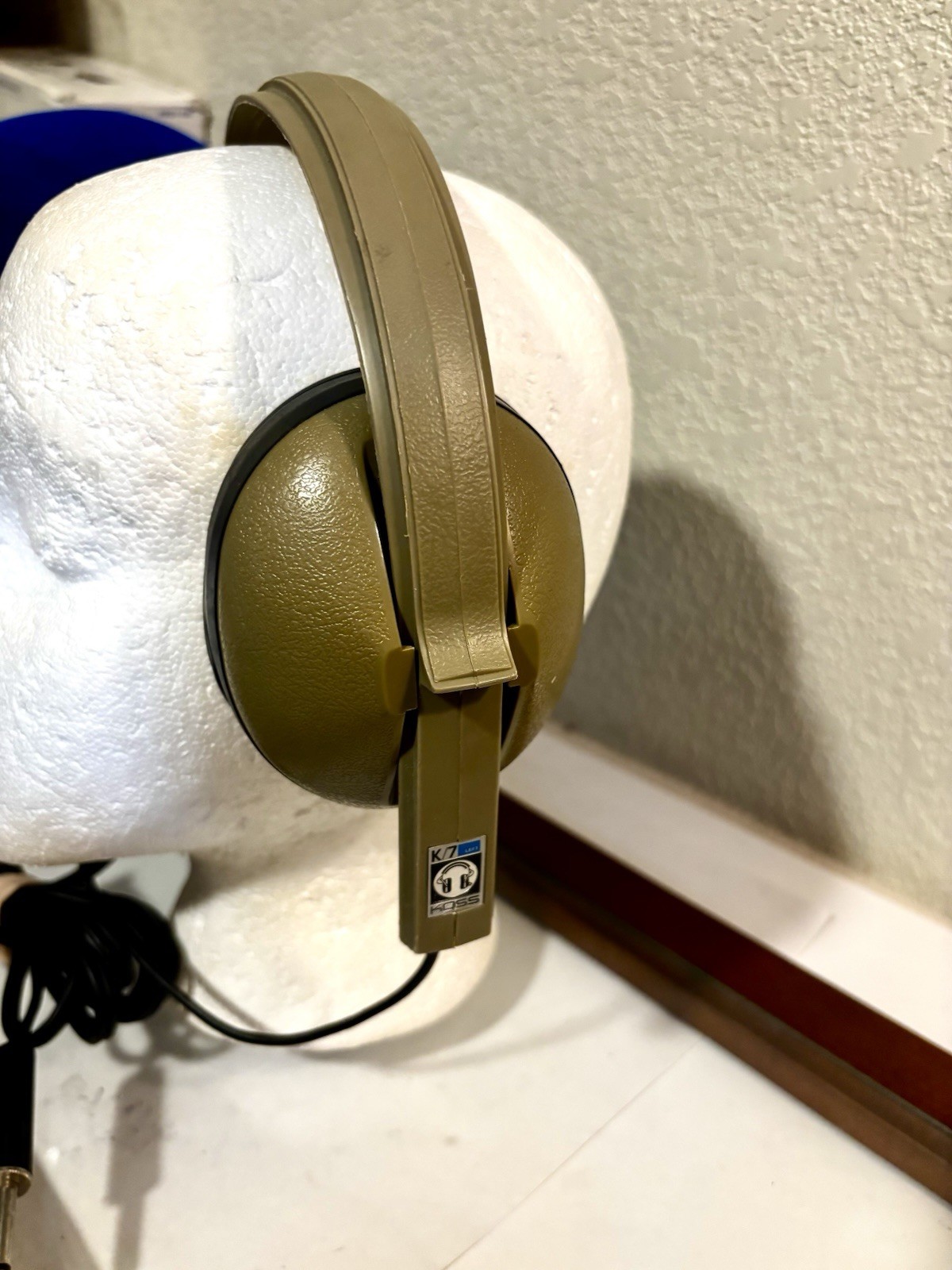 Retro Audio Koss K/7 Rhythm Beige 70’s Stereo phone Headphones Audio Equipment