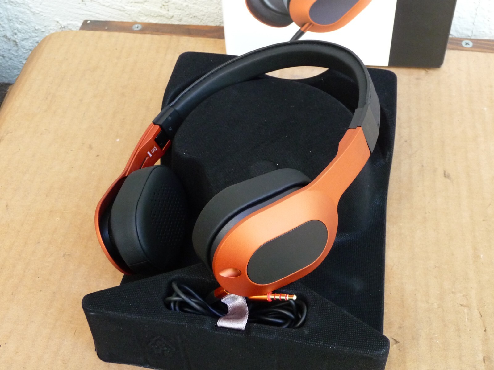 KEF M400 On-Ear Hi-Fi Headphones Orange