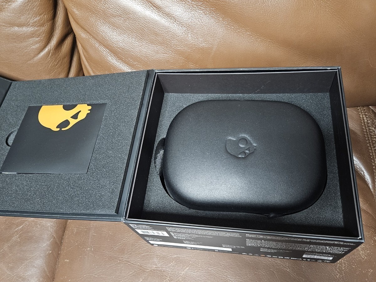 Skullcandy Crusher 360 Wireless Over-Ear Headphones Black/Tan Limited Edition JP