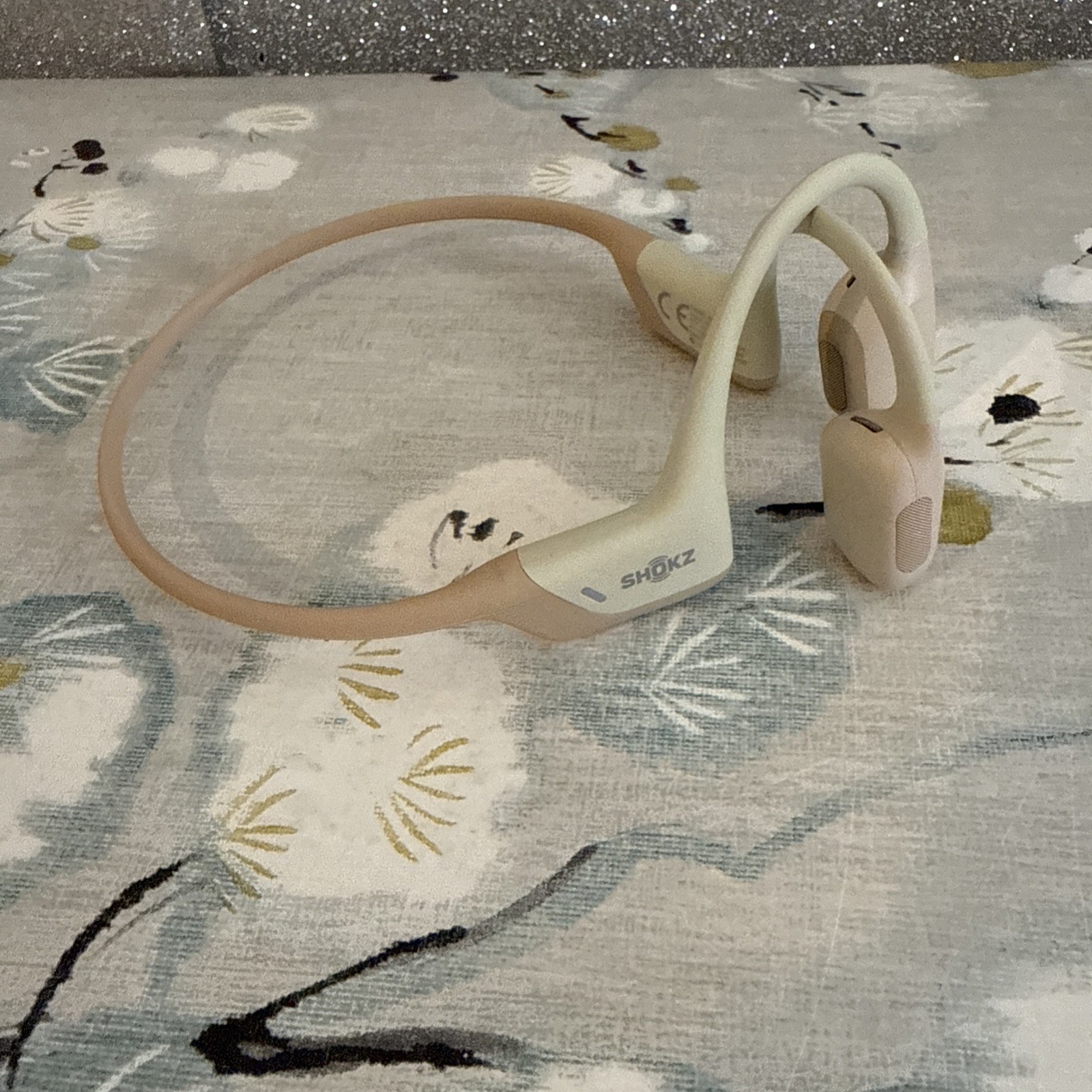 SHOKZ OpenRun Pro Bone Conduction Sport Headphones S810 Biege With Charger
