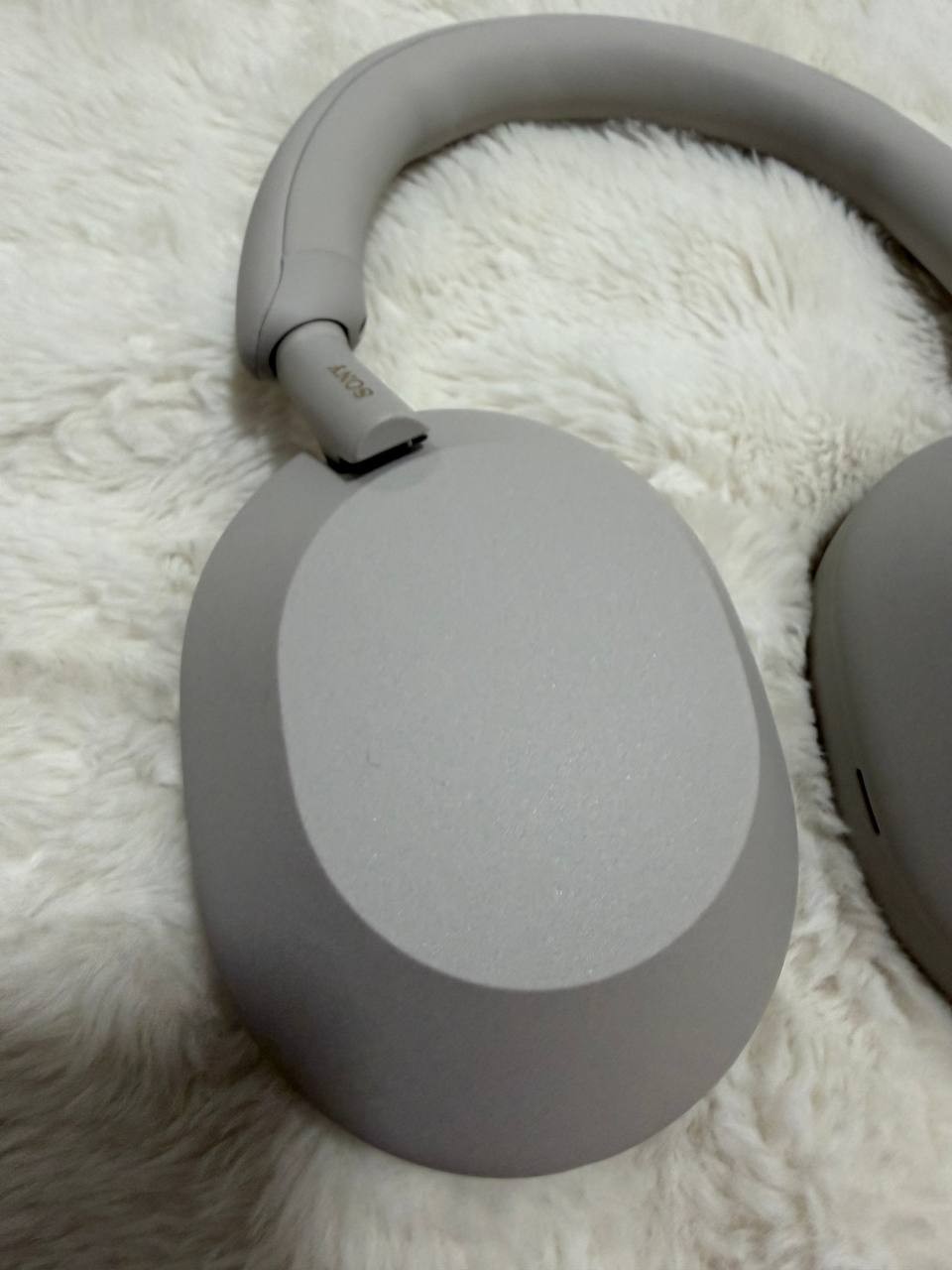 Sony WH-1000XM5 Wireless Noise Canceling Headphones – Silver