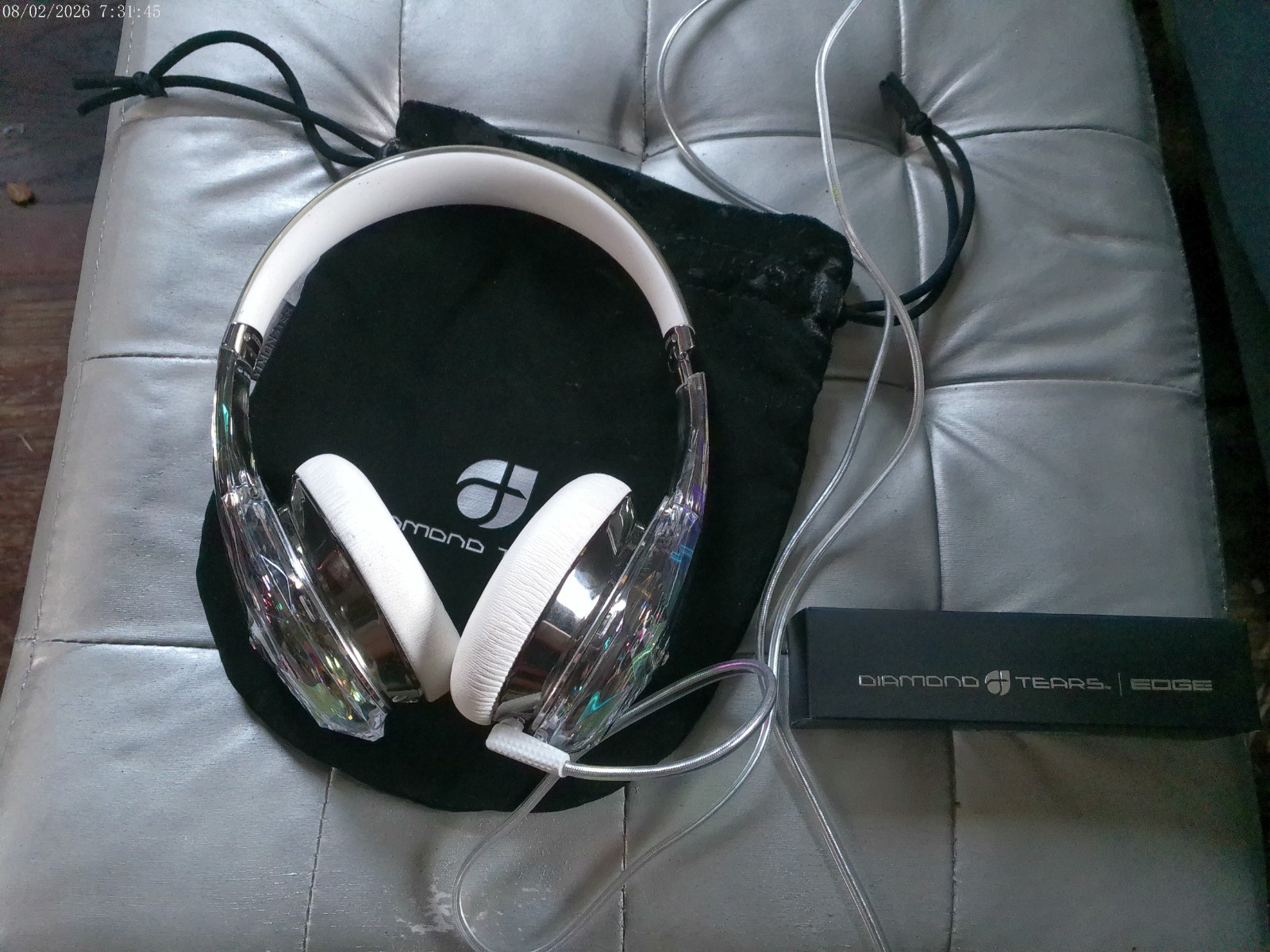 Monster Diamond Tears Edge Headphones White Multicolor 3.5mm Over-Ear