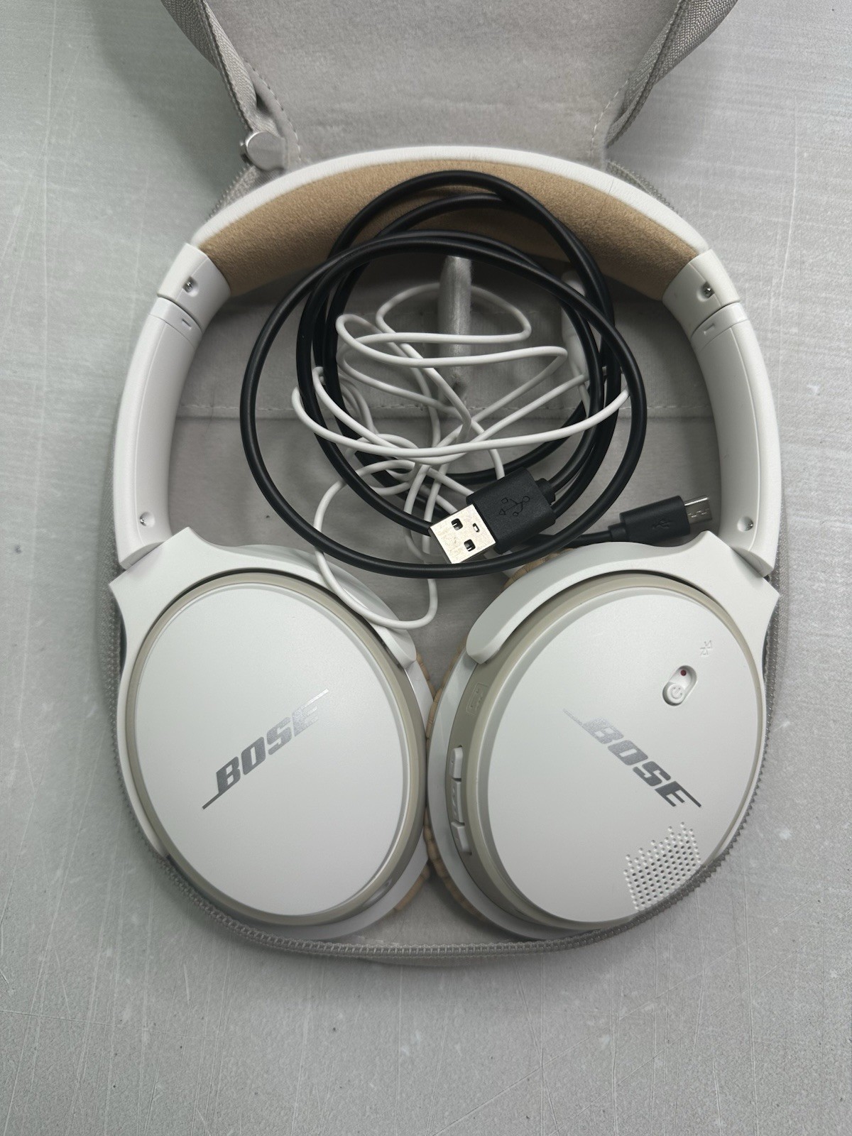 Bose SoundLink Around-Ear Wireless Headphones II – White Mint