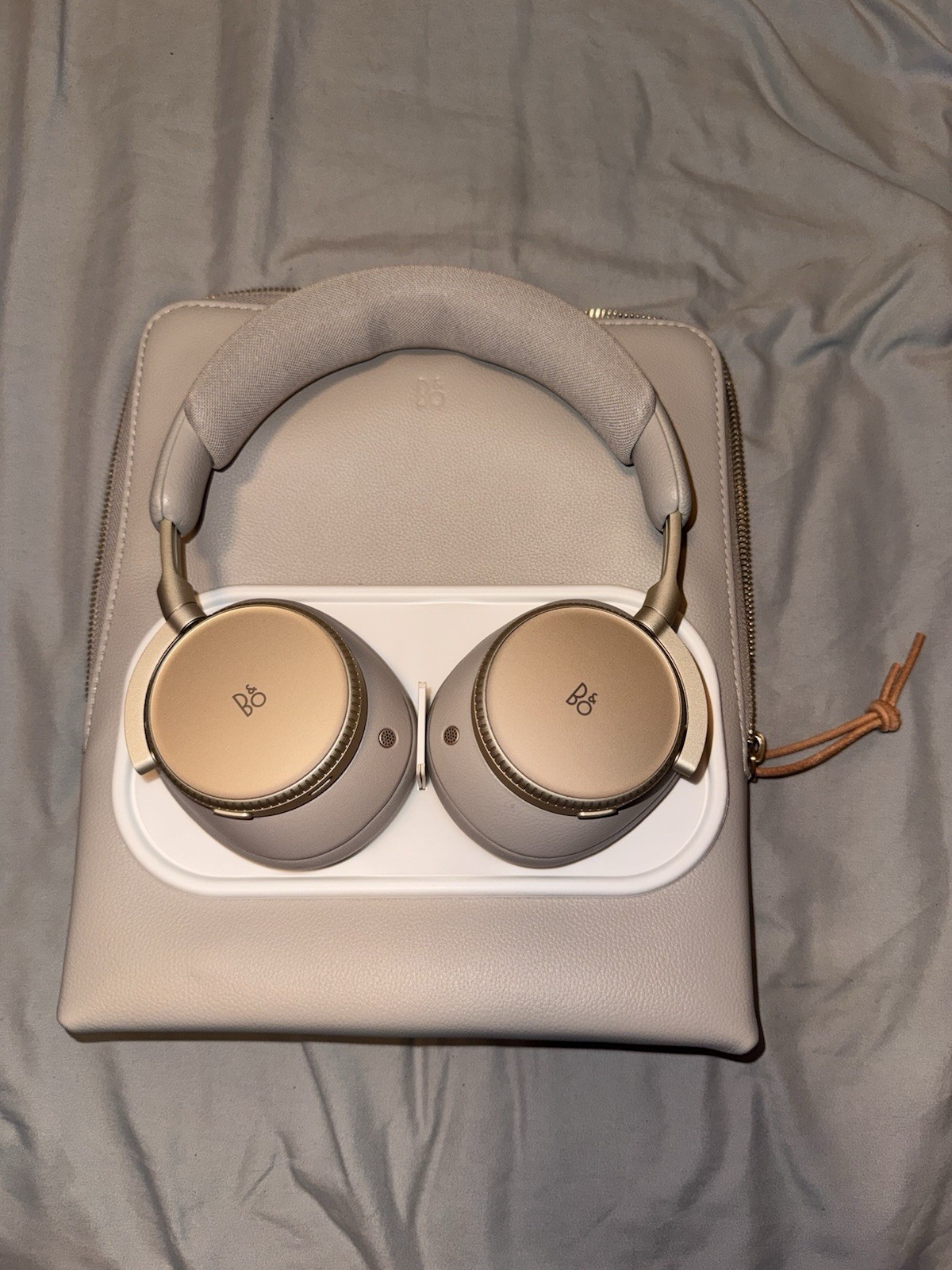 BANG & OLUFSEN Beoplay H100 Hourglass Sand Headphones-New Open Box