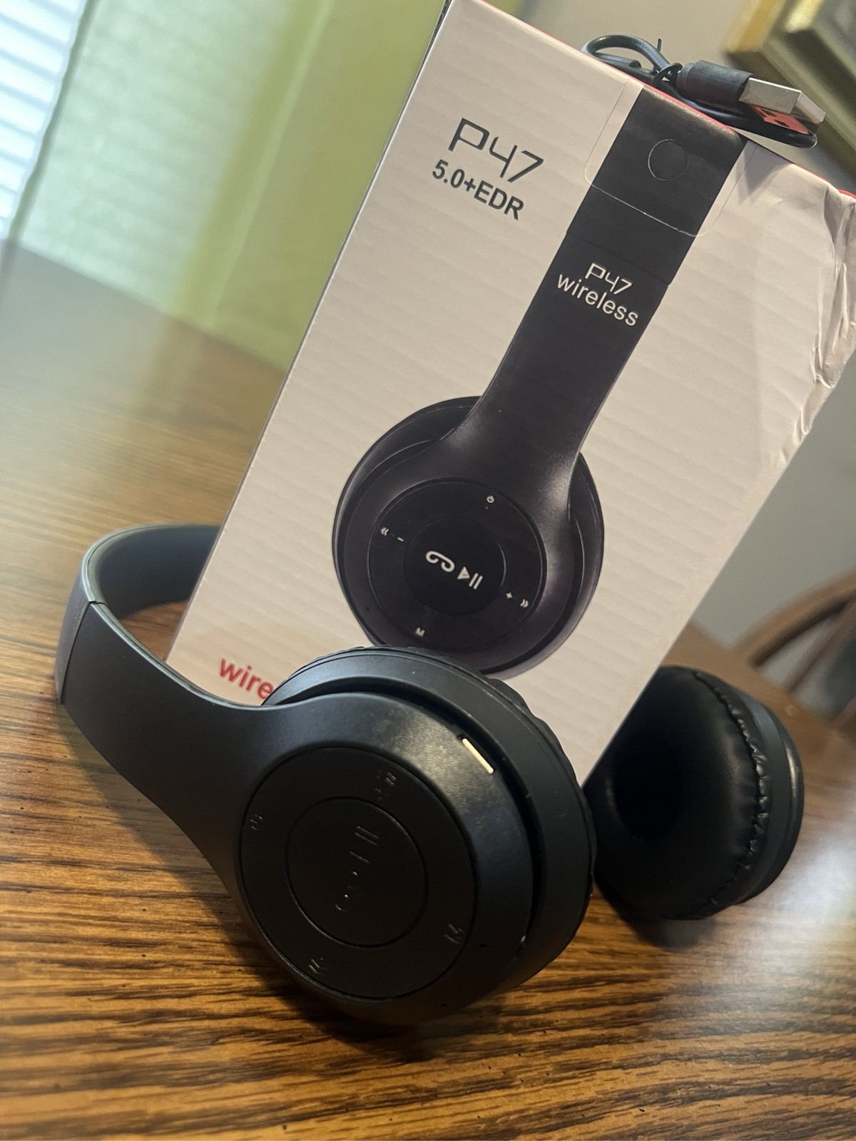 P47 Wireless Bluetooth 5.0 Over Ear Headphones with Mic and Foldable Design
