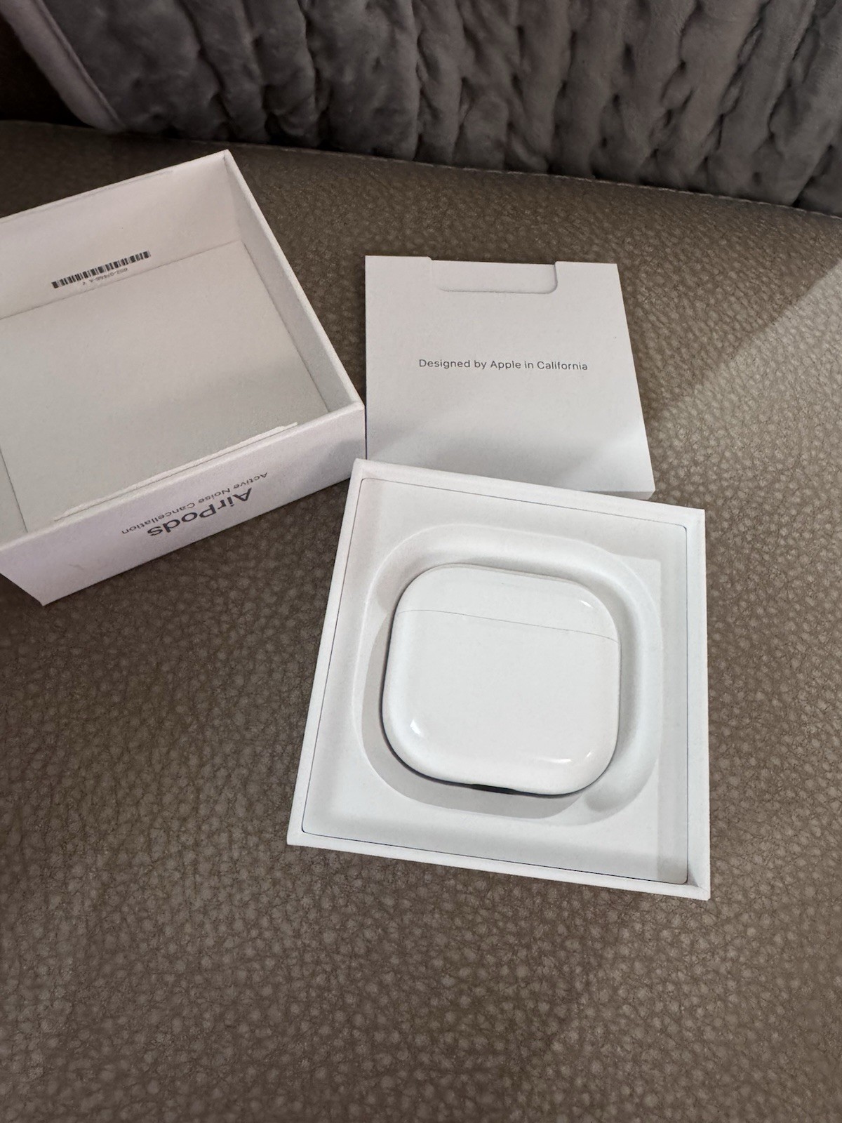 Apple AirPods 4 ANC Wireless Bluetooth Earbuds White USB-C Charging Case