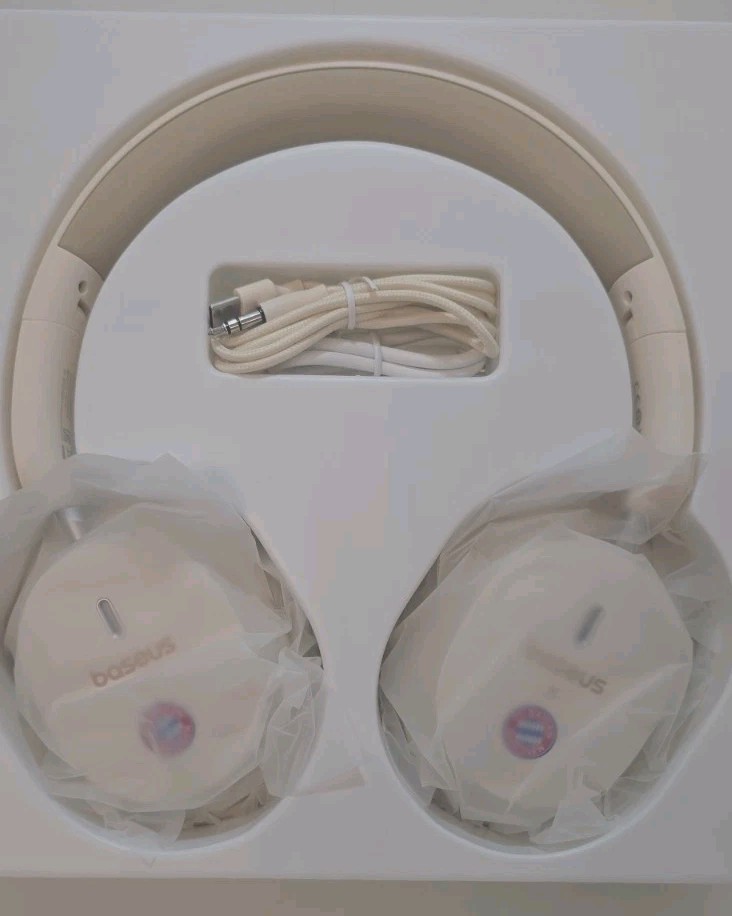 Baseus D05 Bluetooth HEADPHONES – FANNA Color