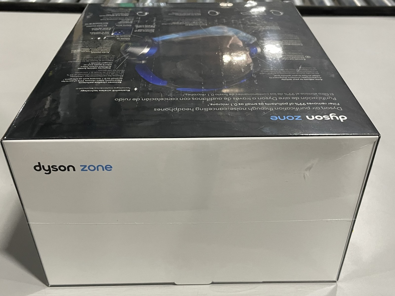 cancelling headphones WP01 – Dyson Zone noise