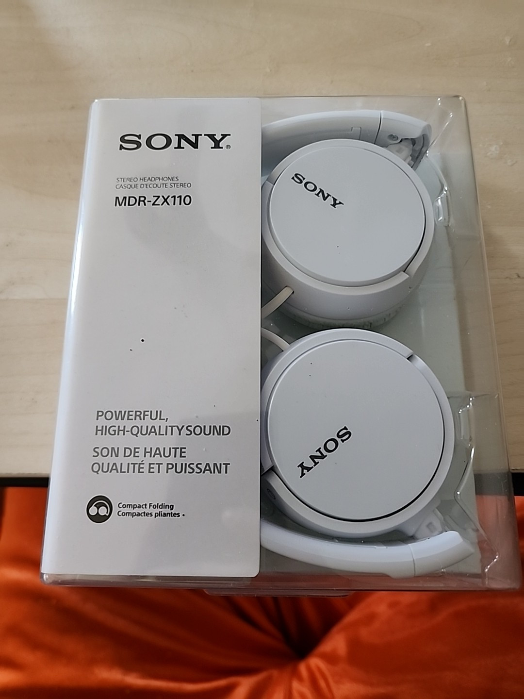 Sony MDR-ZX110 Ear-Pad (On the Ear) Headband Headphones – White