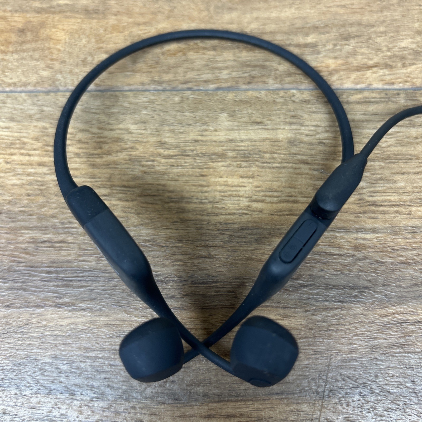 AfterShokz Aeropex Bone Conduction Bluetooth Headphones Charging Cable Blk AS800