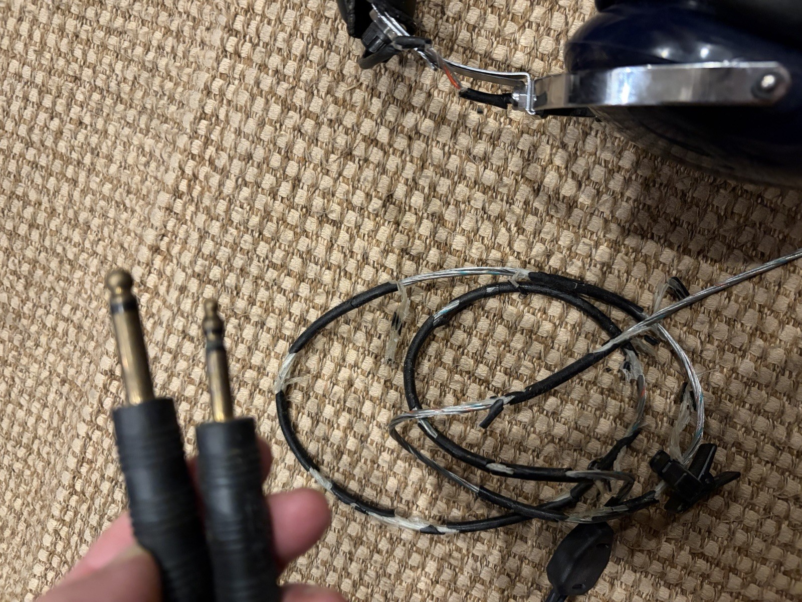 Pilot Headphones Dual Plugs Over Ear *See Description