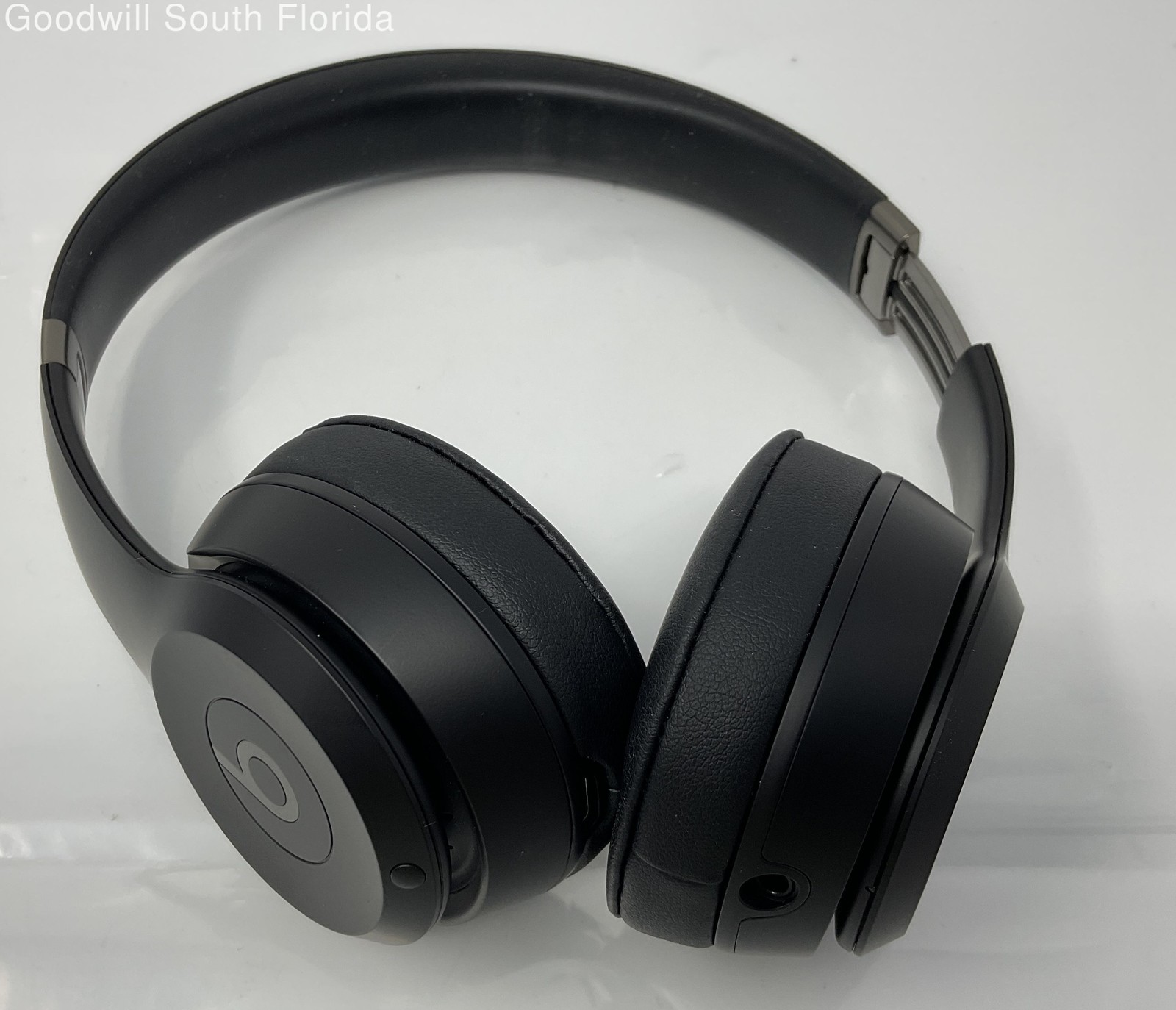 Beats By Dr. Dre Solo 4 Black Wireless On-The-Ear Headphones With Case NCL