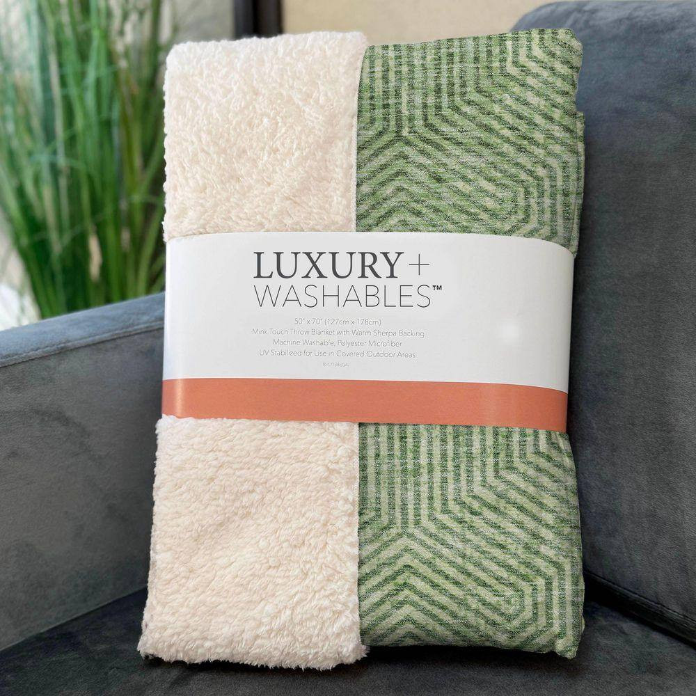 Premium Machine Washable ASB912 Green 50 In. X 70 In. Sherpa Throw Blanket