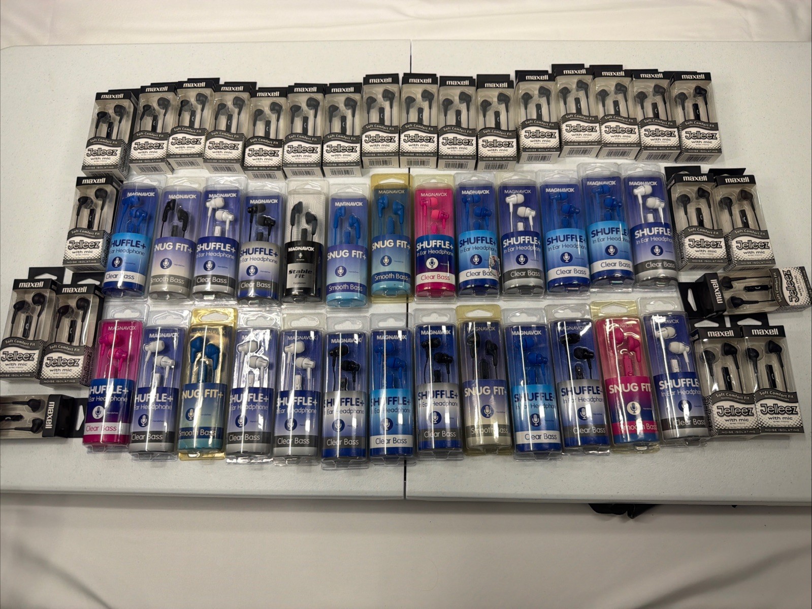 HUGE LOT! MAGNAVOX / Maxell 50 PCs $1 Dollar A Piece!! Photos Of Actual Product