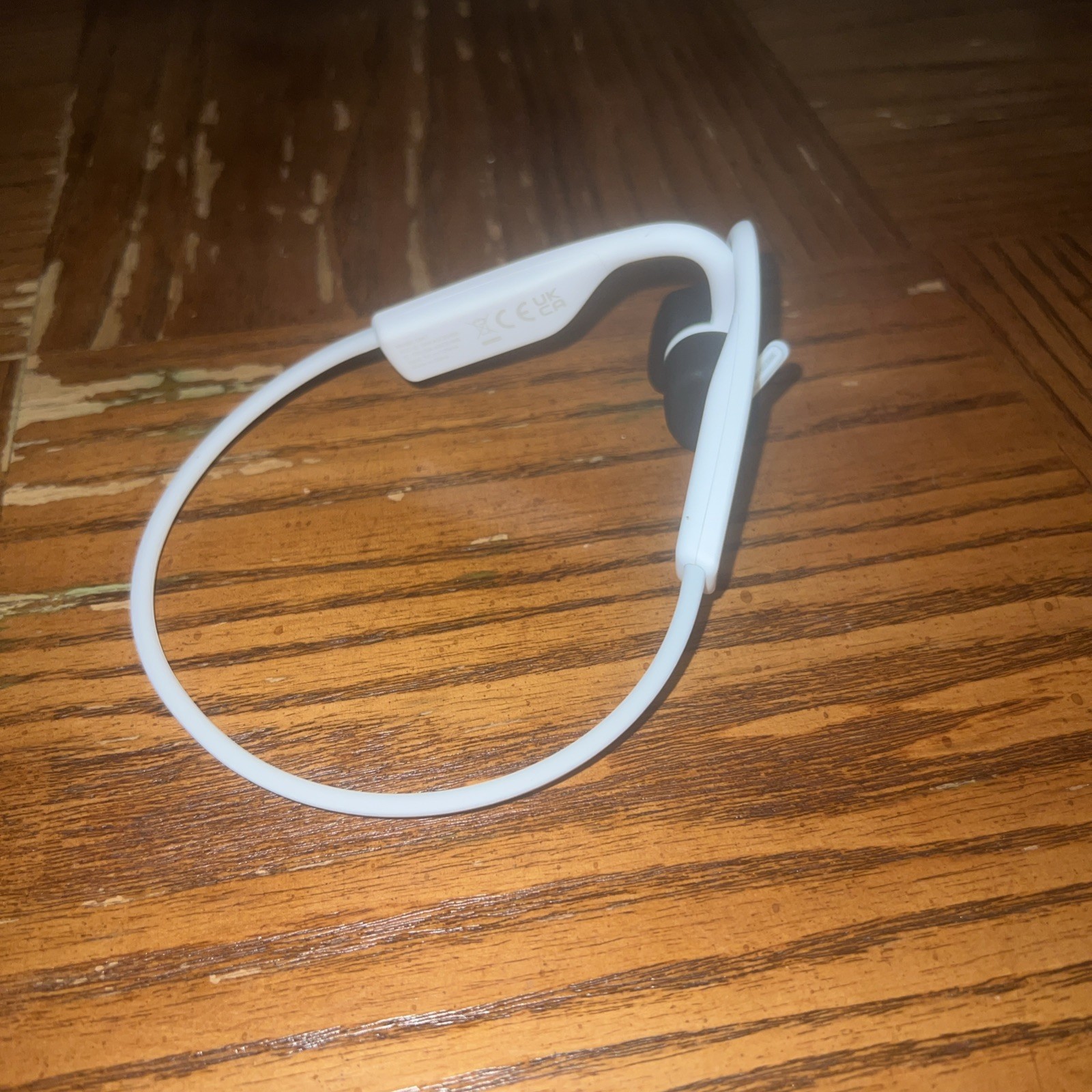 Shokz S661 Open Move Bone Conduction Bluetooth Open-Ear Sport Headphones White