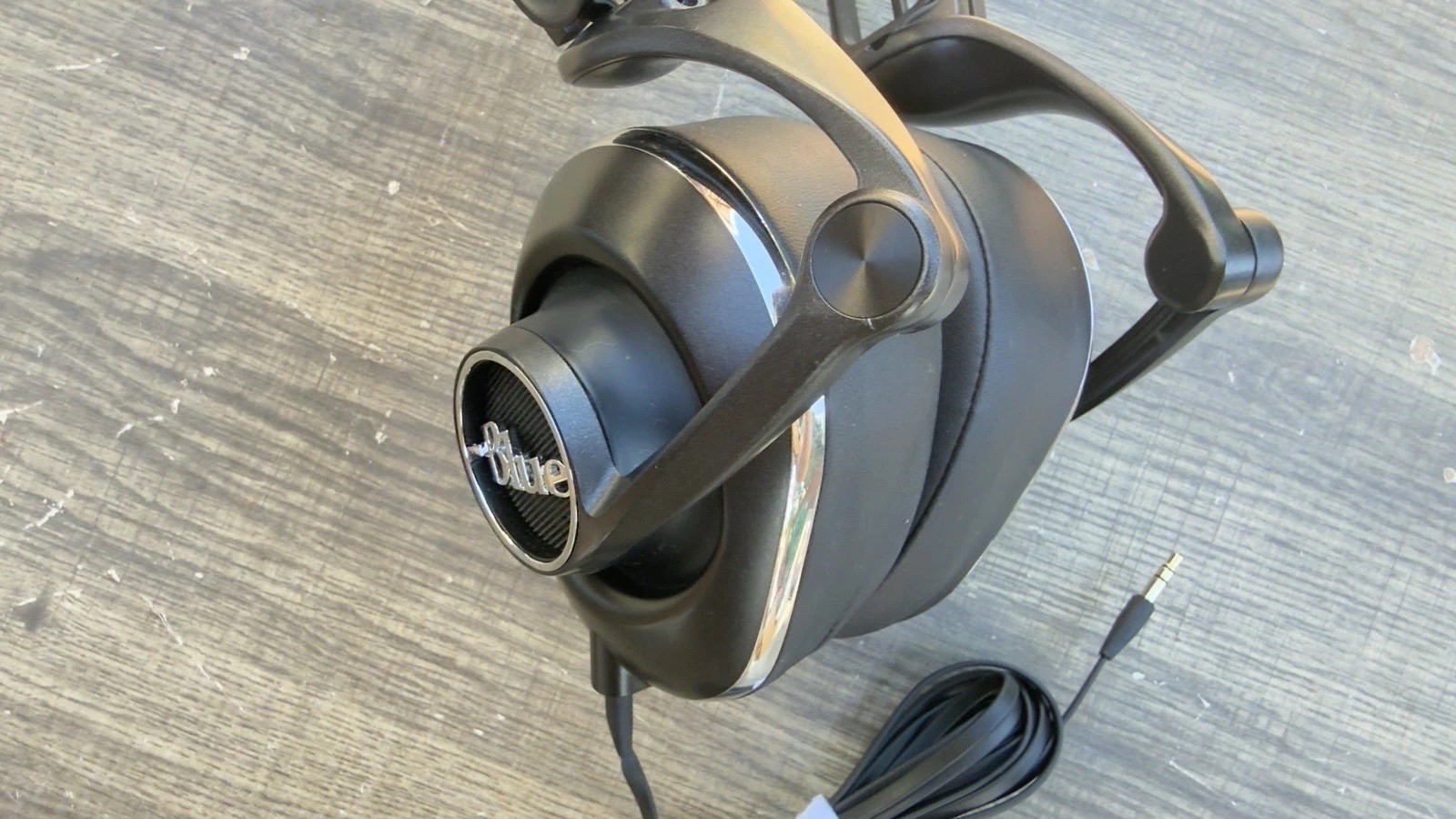 Blue LOLA Black Hi-Fi Headphones