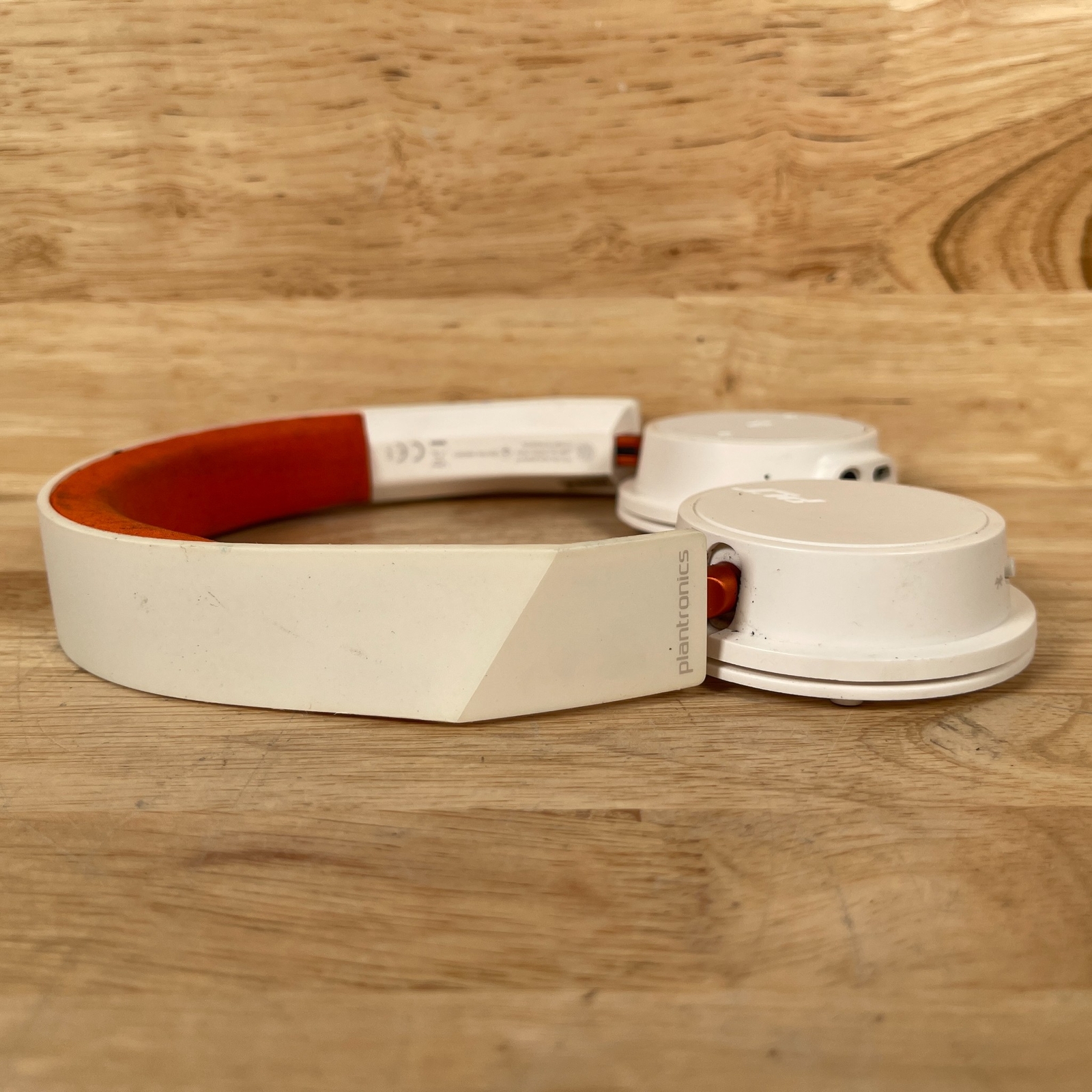 Plantronics BackBeat Fit 500 S5XX17 White Wireless Bluetooth Stereo Headphone