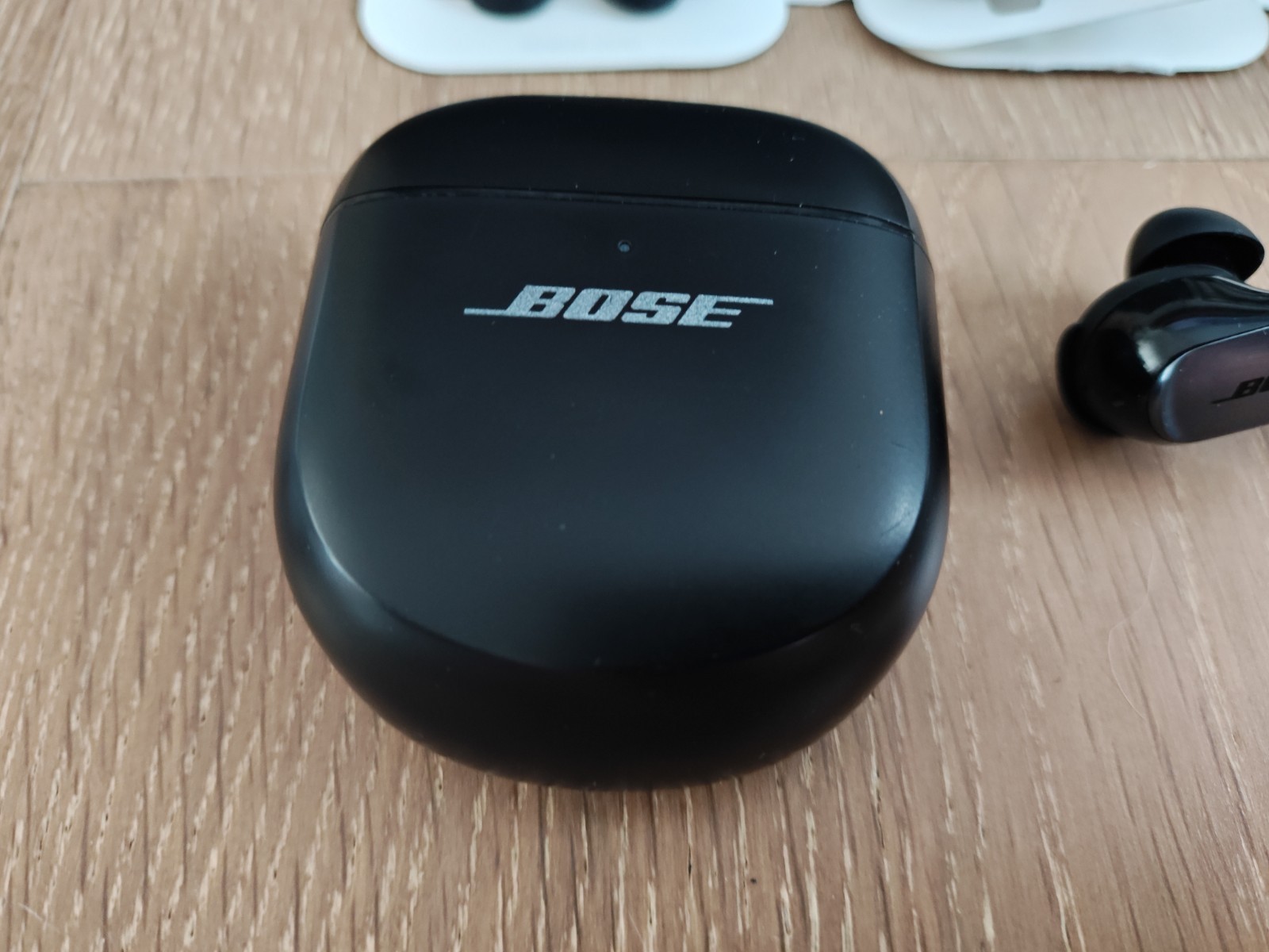 Bose QuietComfort Ultra Earbuds Noise-Cancelling Earbuds Black/Gray, **Tested**