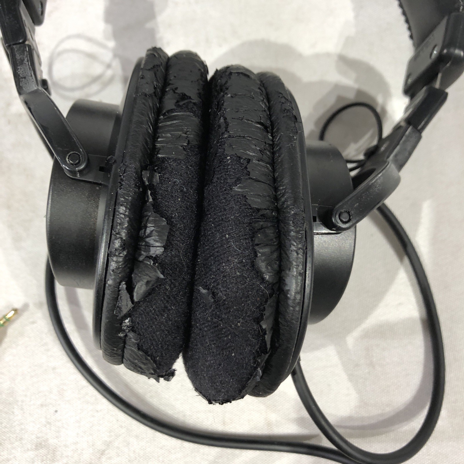 Sony MDR-7506 Studio Monitor Wired Headphone Headset (Needs Repair) For Parts