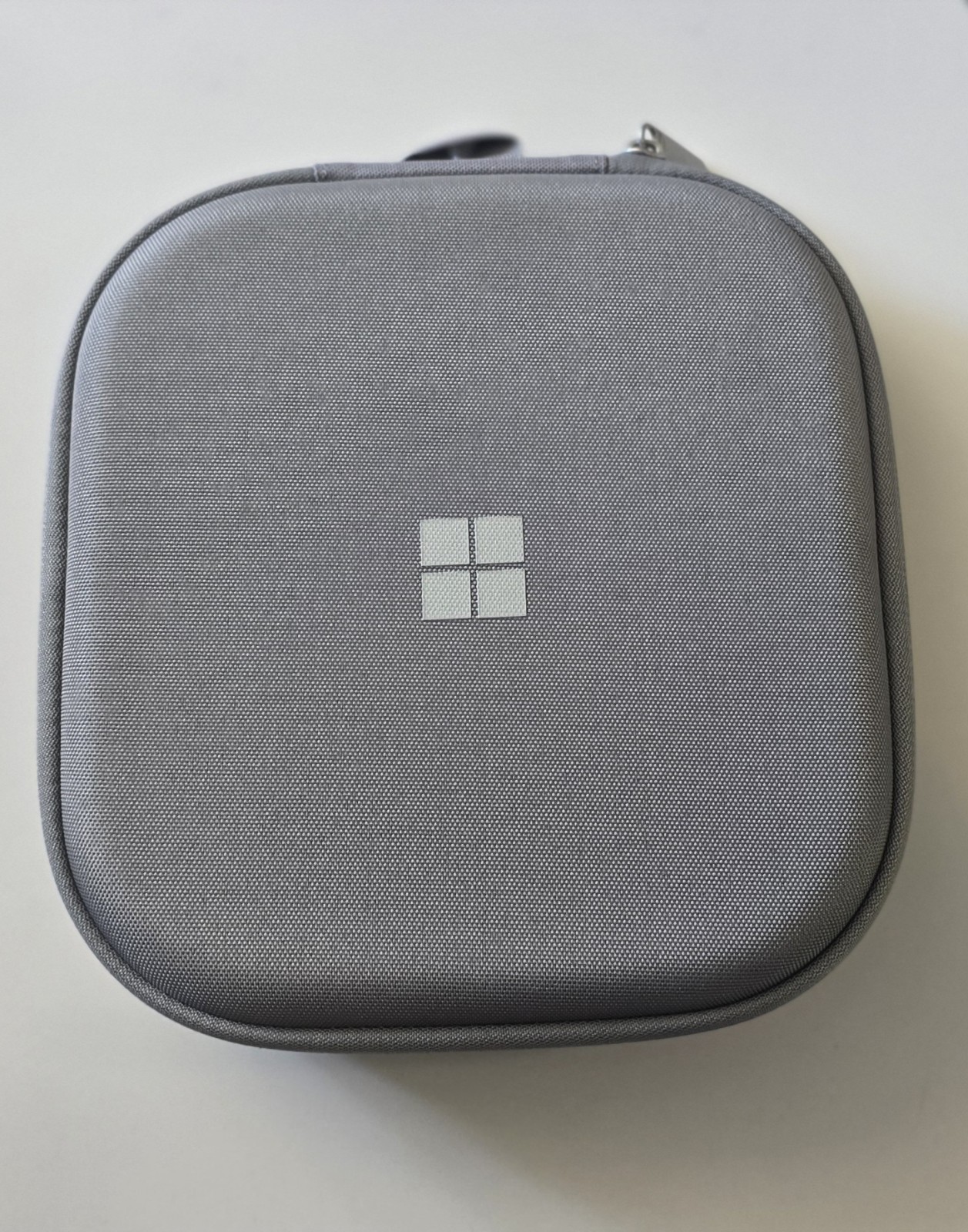 Microsoft Surface 2 Over the Ear Headphones – Light Gray