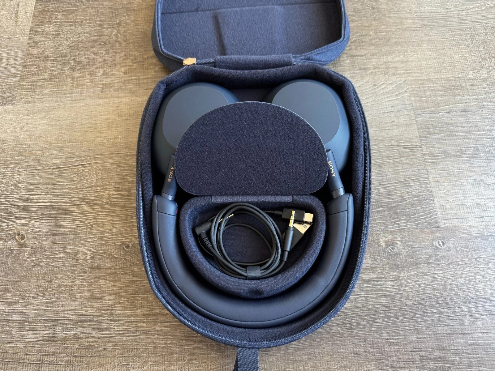 SONY WH-1000XM5 Wireless Noise Canceling Over Ear Headphones – BLUE /w CASE #OB