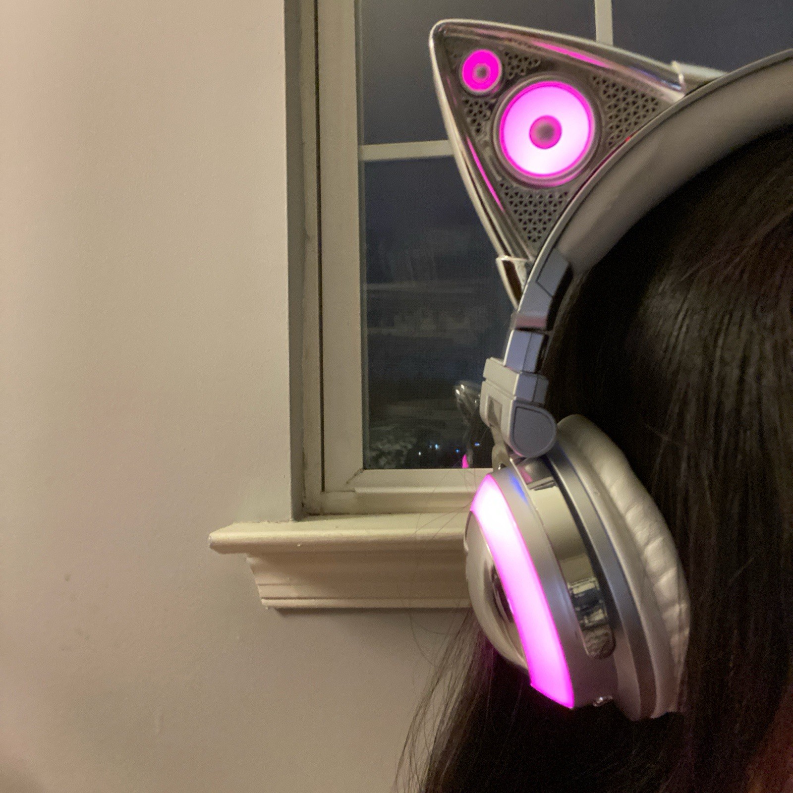 Limited Edition Ariana Grande Headphones LED Lights Multicolor with speaker
