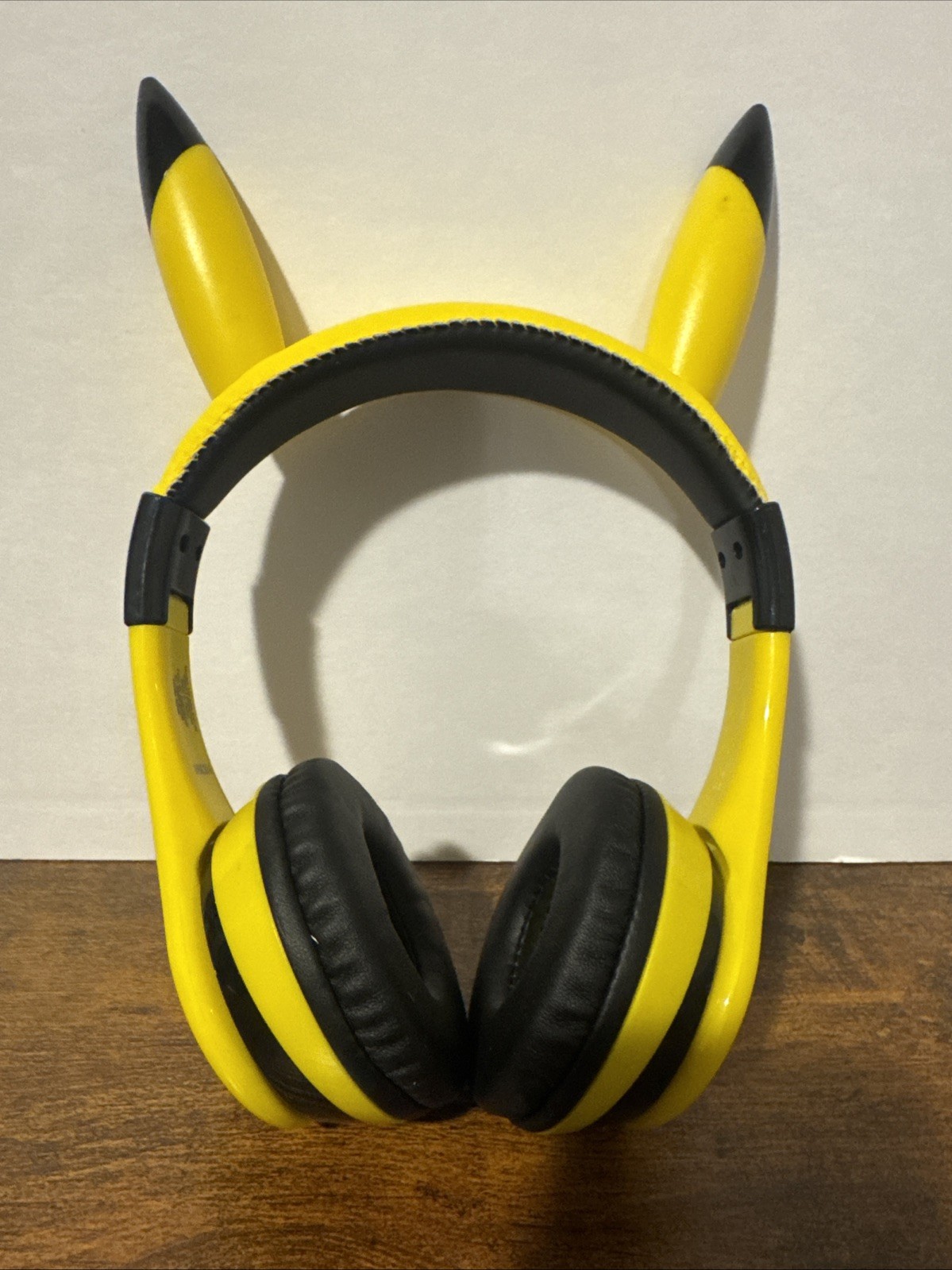 eKids Pokemon Pikachu Bluetooth Wireless Headphones Ears Yellow Tested Working