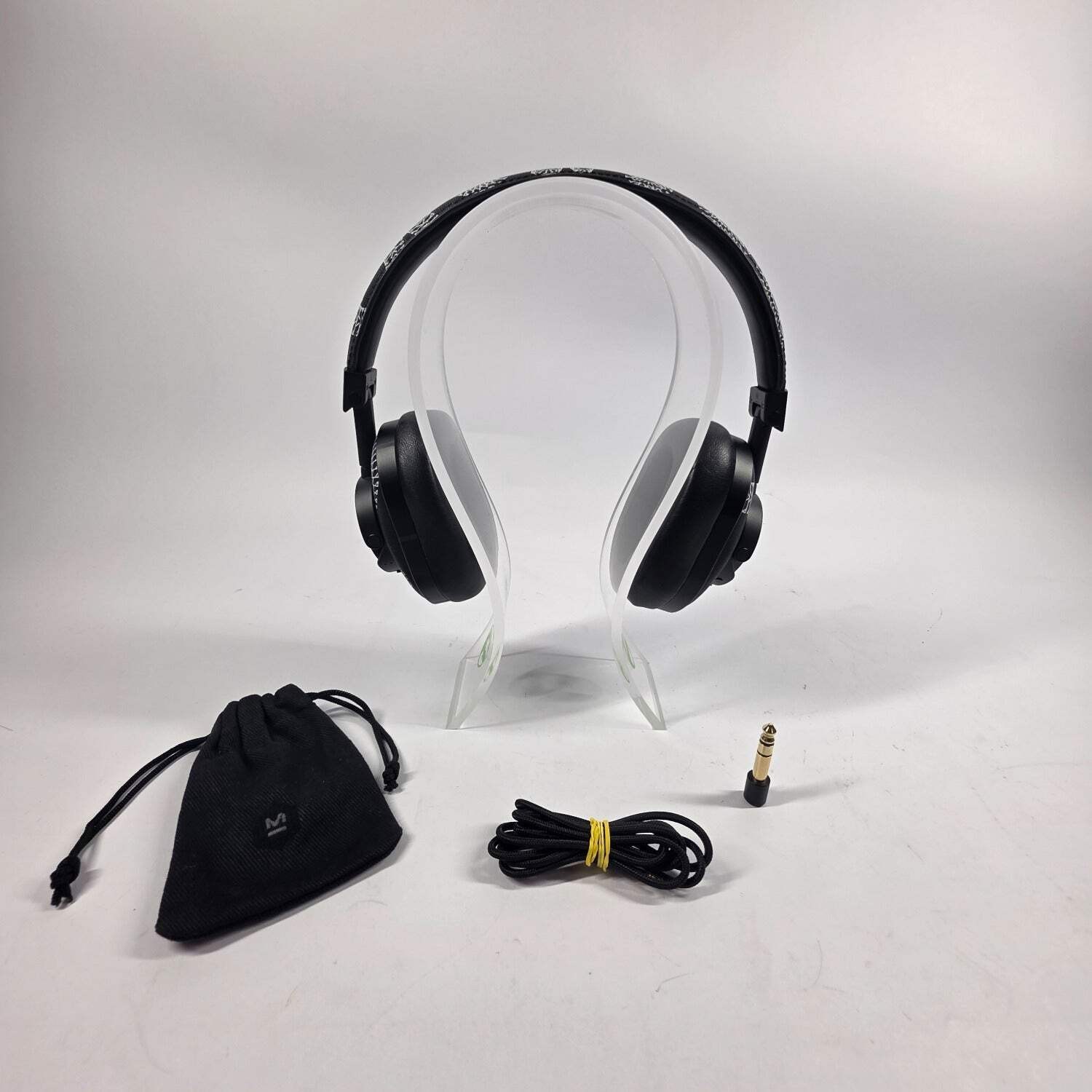 Master & Dynamic Scott Campbell Studio Black MW60 Limited Edition