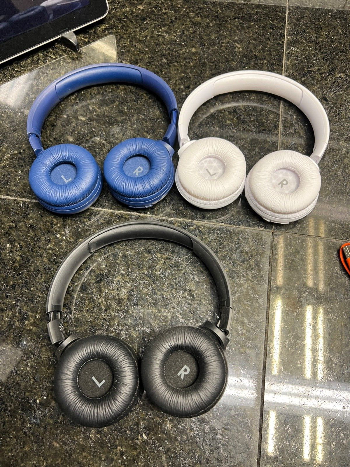 3 X JBL – Tune 510BT Wireless Bluetooth On Ear Headphones-BLUE/WHITE BLACK