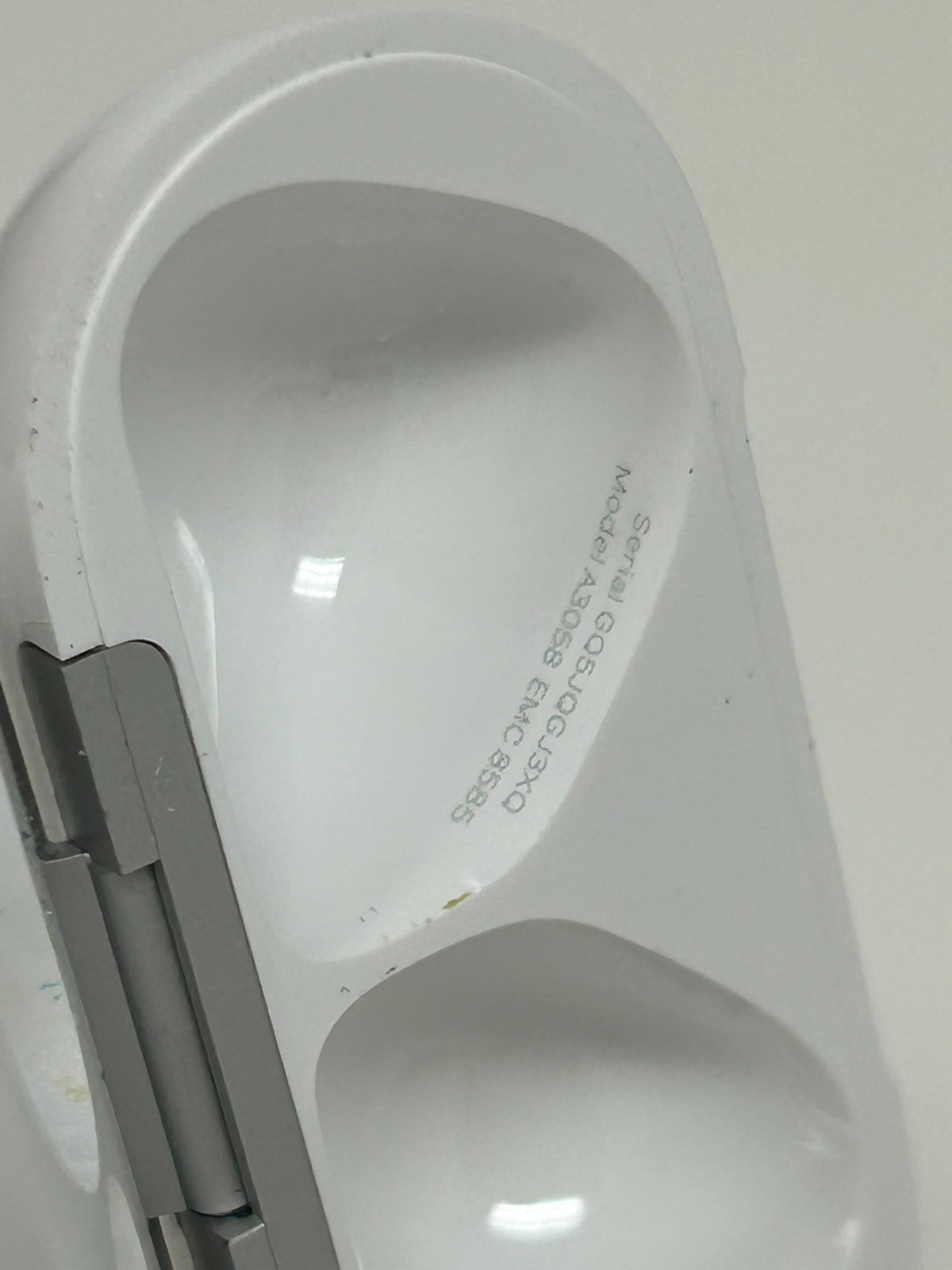 Apple AirPods 4 Complete Set A3050 A3053 A3058 White FREE SHIPPING📦