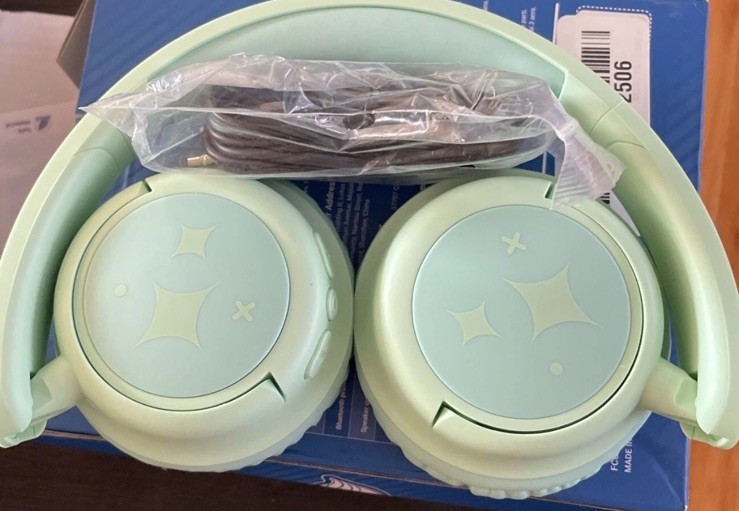 Iclever Mint Green Kids Wireless Headphones (bth22) Open Box