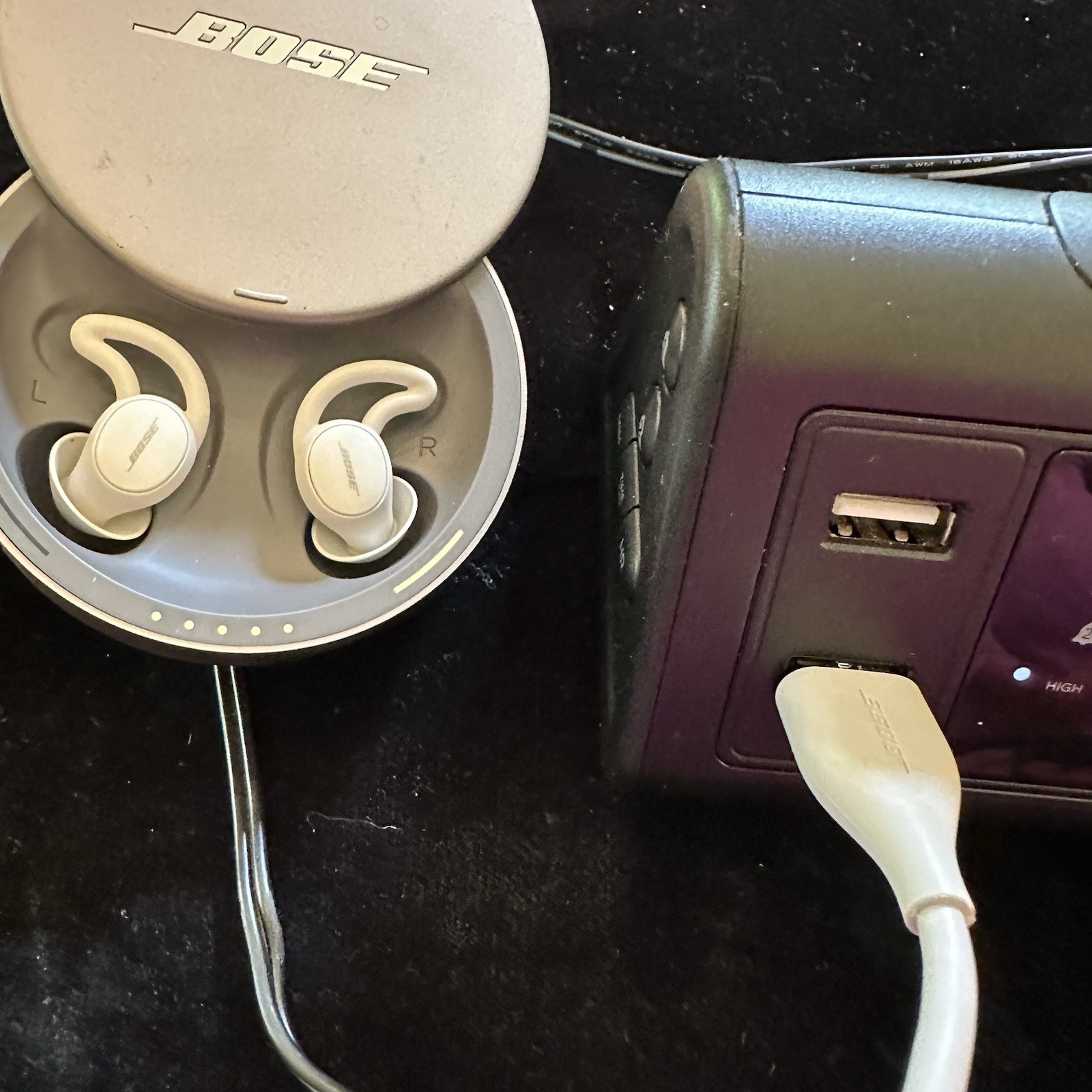 Bose Sleepbuds II Sleep Earbuds w Charging Case USB-C Discontinued Holds Charge
