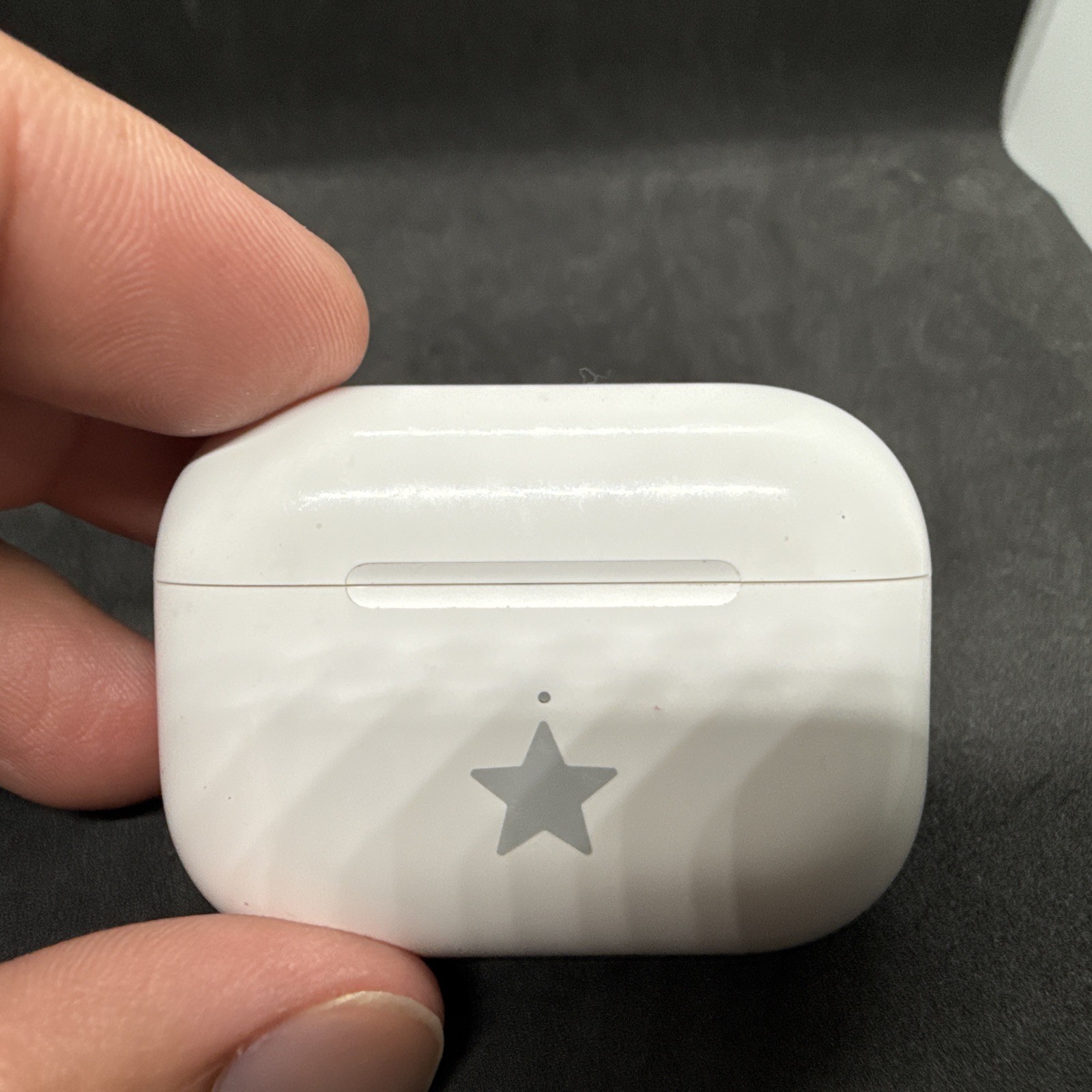 Apple AirPods Pro 1st Generation Bluetooth Earbud Headphones w/ Case PARTS A2084