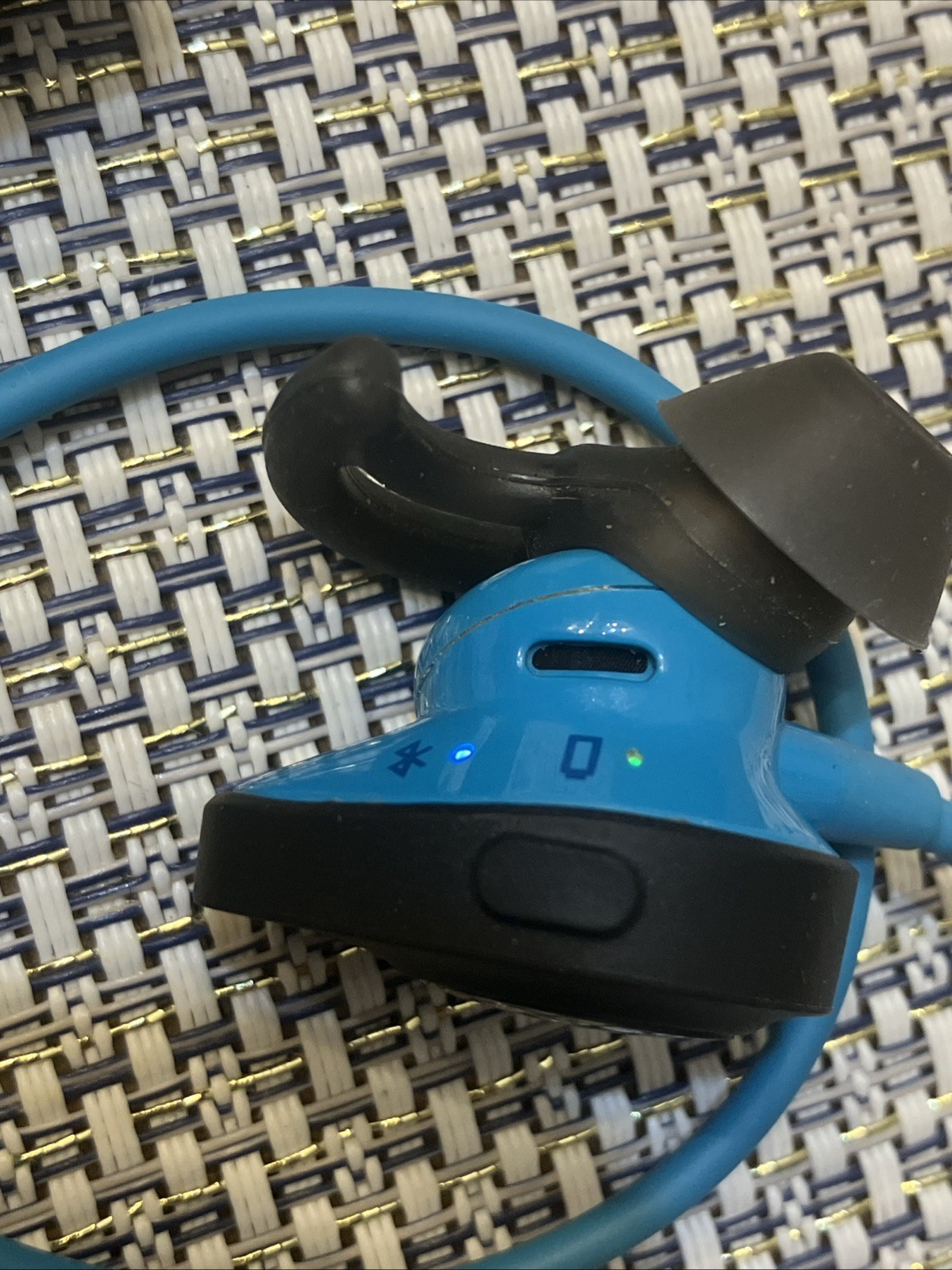 Bose SoundSport Wireless Bluetooth In-Ear Headphones – Aqua Black