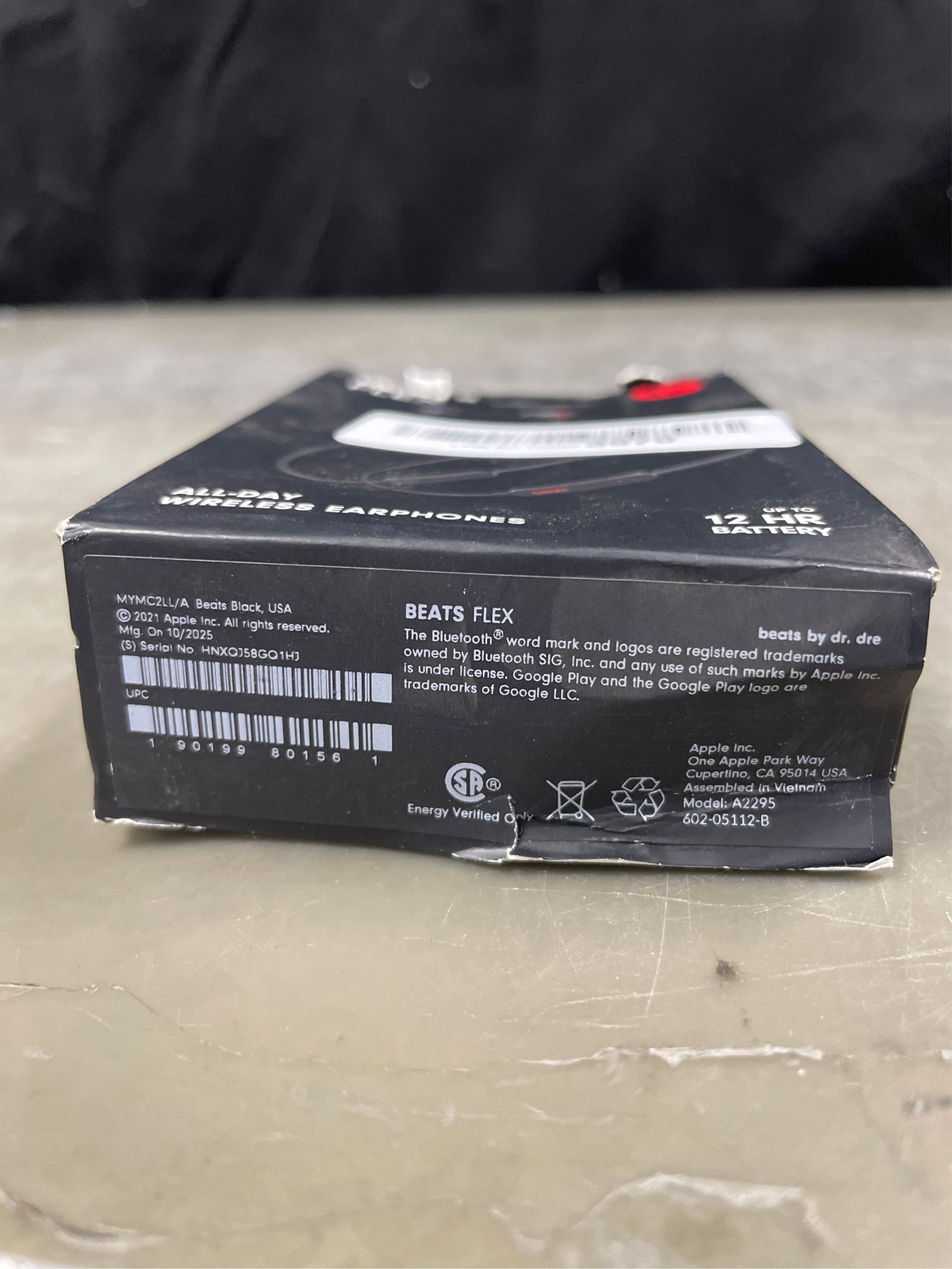 Beats Flex Wireless Earphones – Black 4