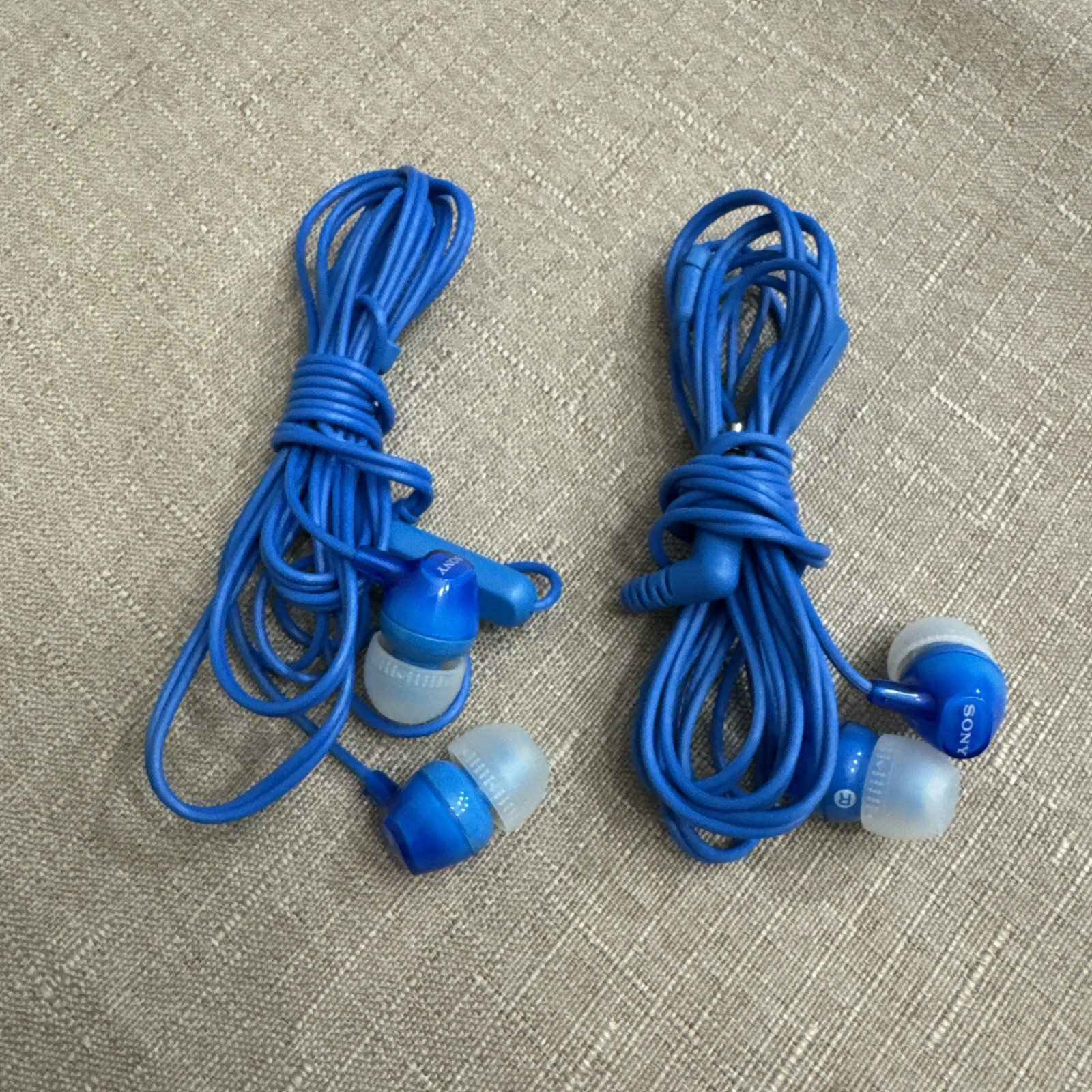 LOT OF 2 – Sony MDREX14AP/L Wired 3.5mm jack Ear Bud Headphones – BLUE