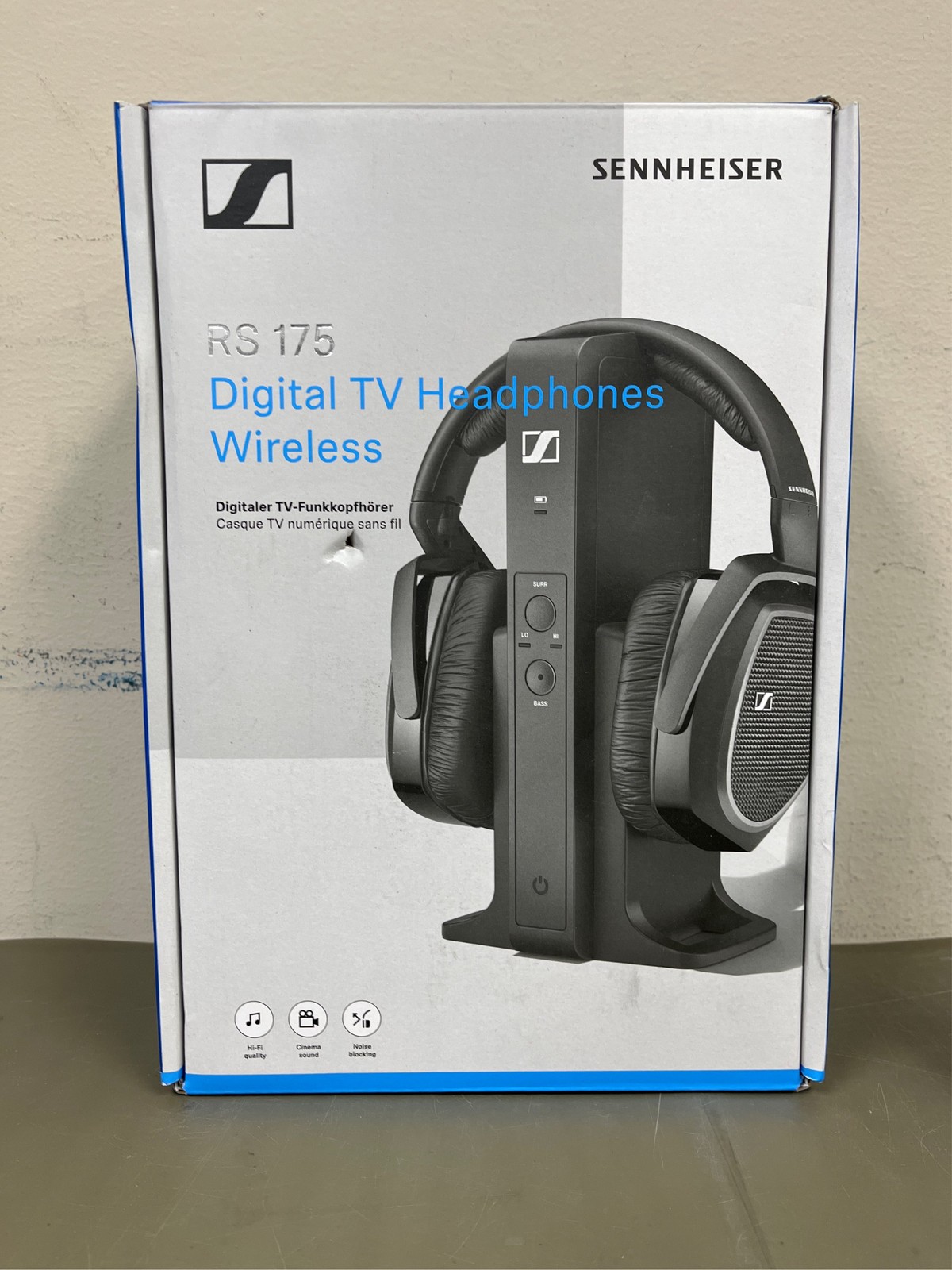 Sennheiser RS175 Closed Circumaural Headphone with 100m Range Transmitter (Bla 2
