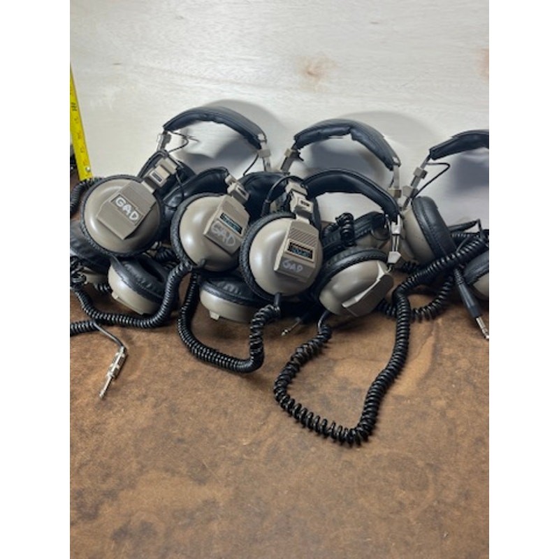 Realistic Nova Vintage Stereo Headphones Coiled Cord 1/4 Plug Gray Black