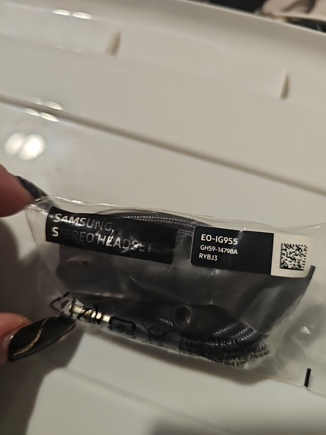Samsung AKG Stereo Headset Headphones Wired EO-IG955 NEW