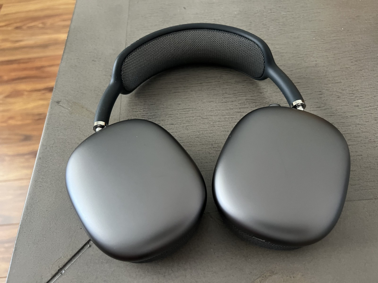 Apple AirPods Max Space Gray A2096 1st Gen w/ Smart Case – Excellent Condition