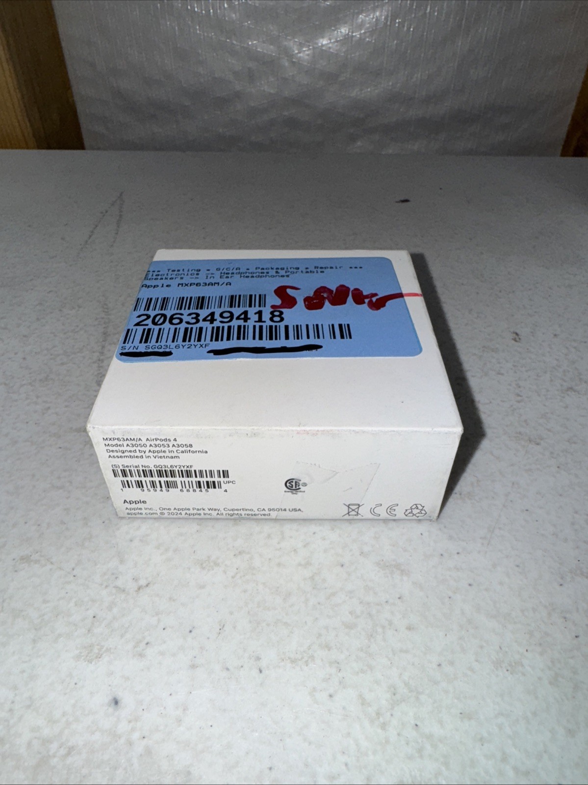 Apple AirPods 4 MXP63LL/A (A3050 A3053 A3058) Earbuds w/ Case (4th Gen)