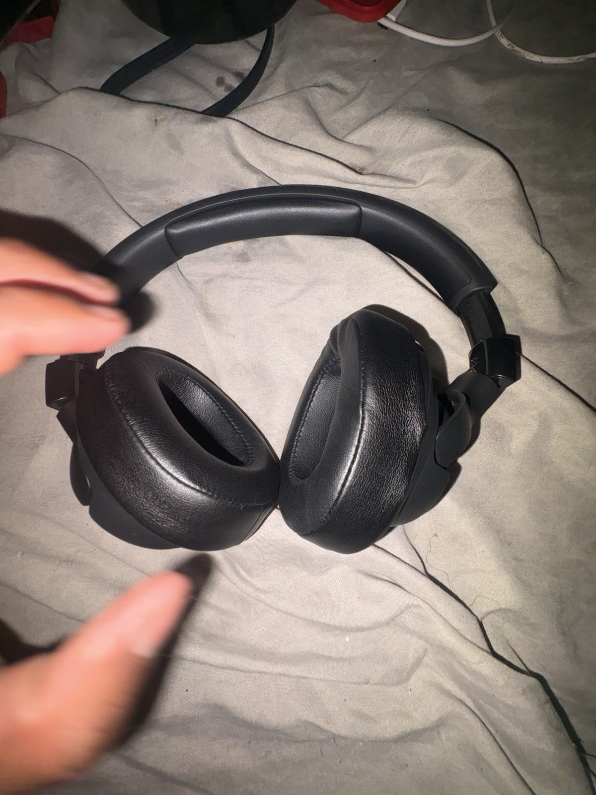 Black Headband Headphones Double Earpieces Ear-Cup (Over the Ear) Audio Device