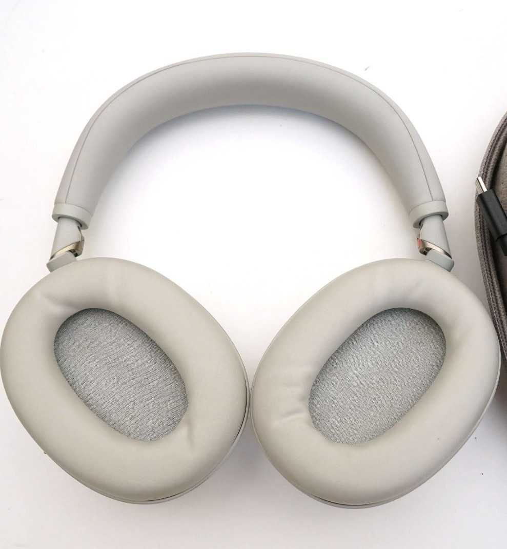 Sony WH-1000XM6/S Headphones Wireless Noise Canceling Silver/Beige