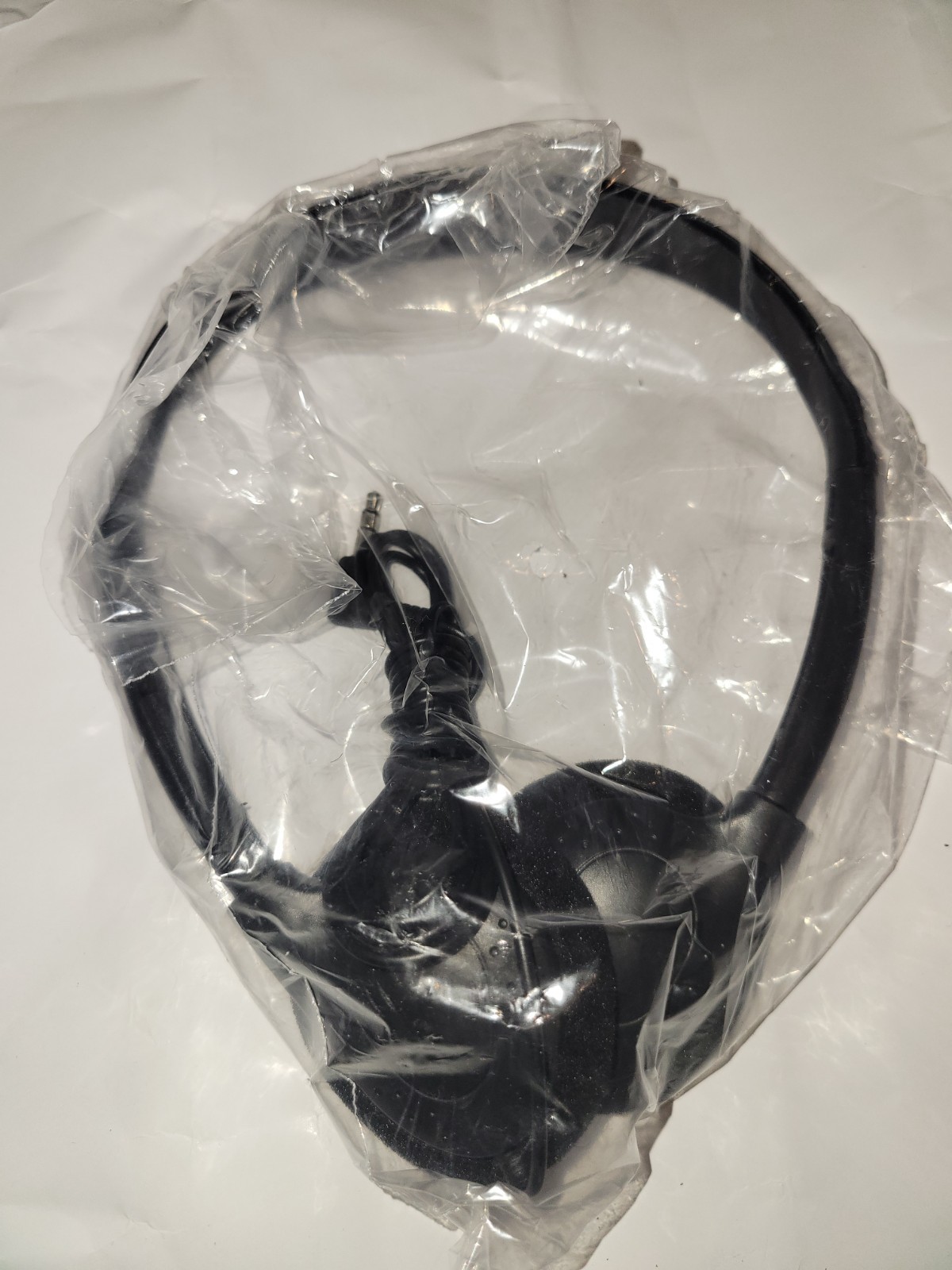 New 5 Set Over the Ear Headphones – 2.5 Aux Input Black Tested Working