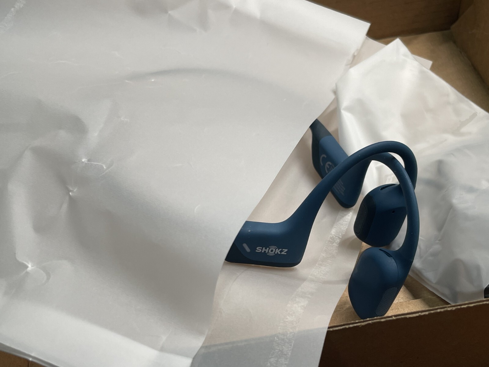 Shokz S810-ST-BK-US OpenRun Pro Bone Conduction Open-Ear Sport With Cable Blue