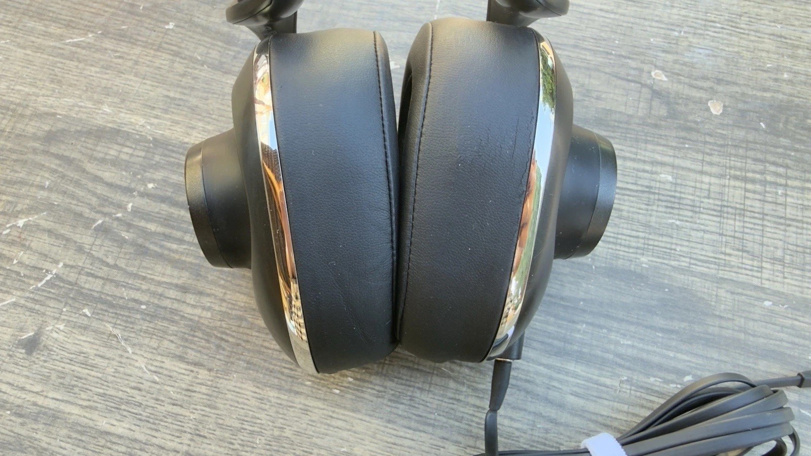 Blue LOLA Black Hi-Fi Headphones